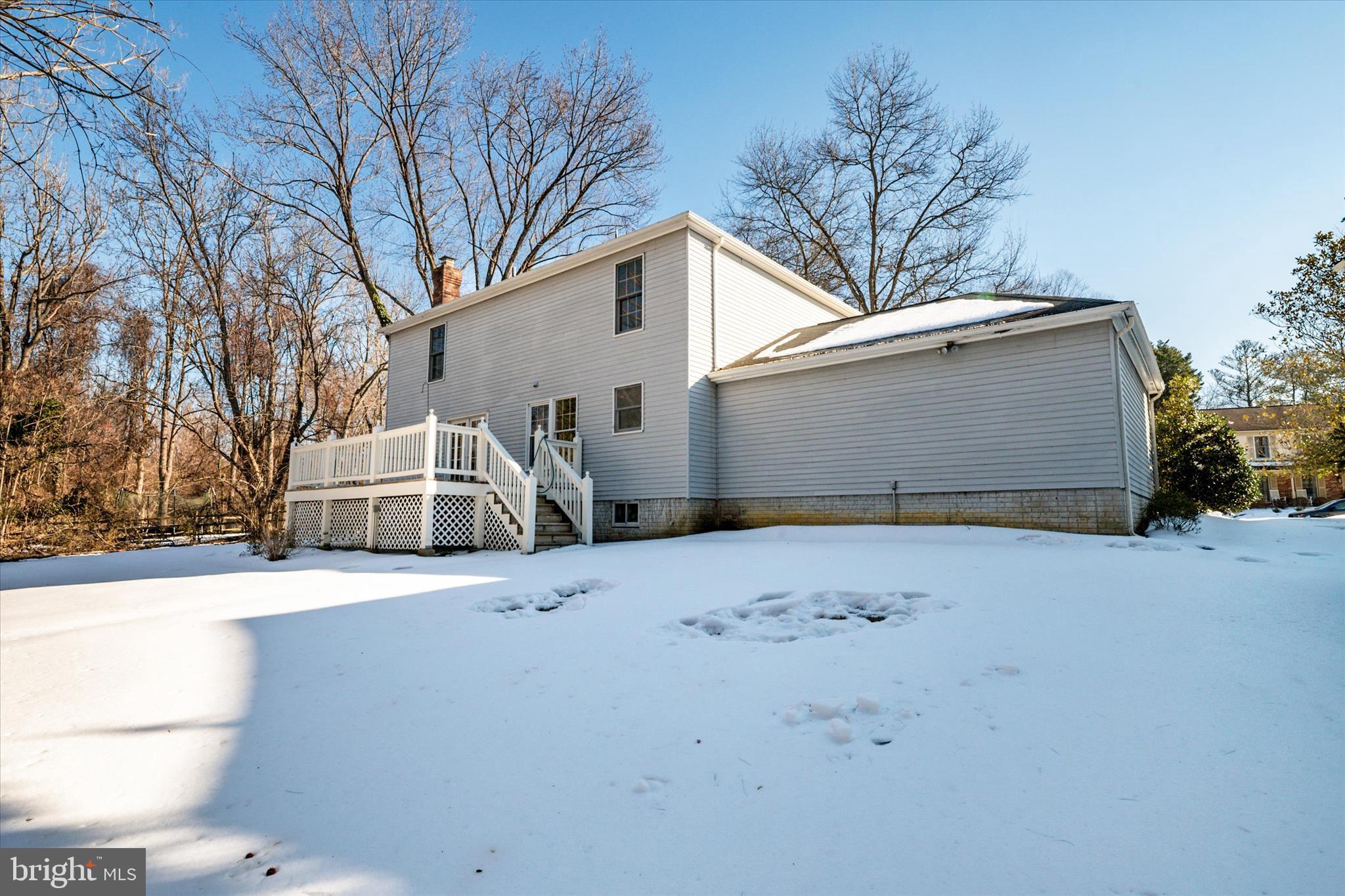 HUNT MEADOW - Residential