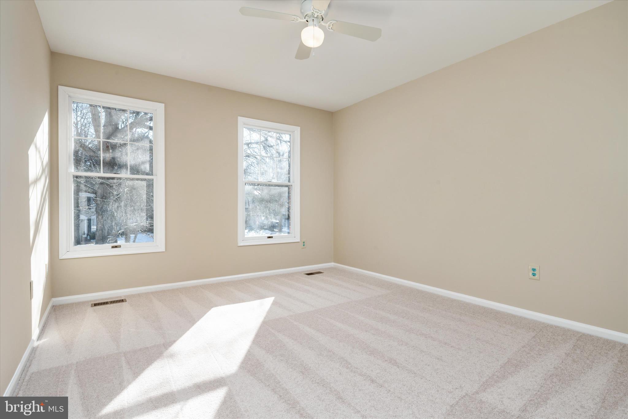 HUNT MEADOW - Residential