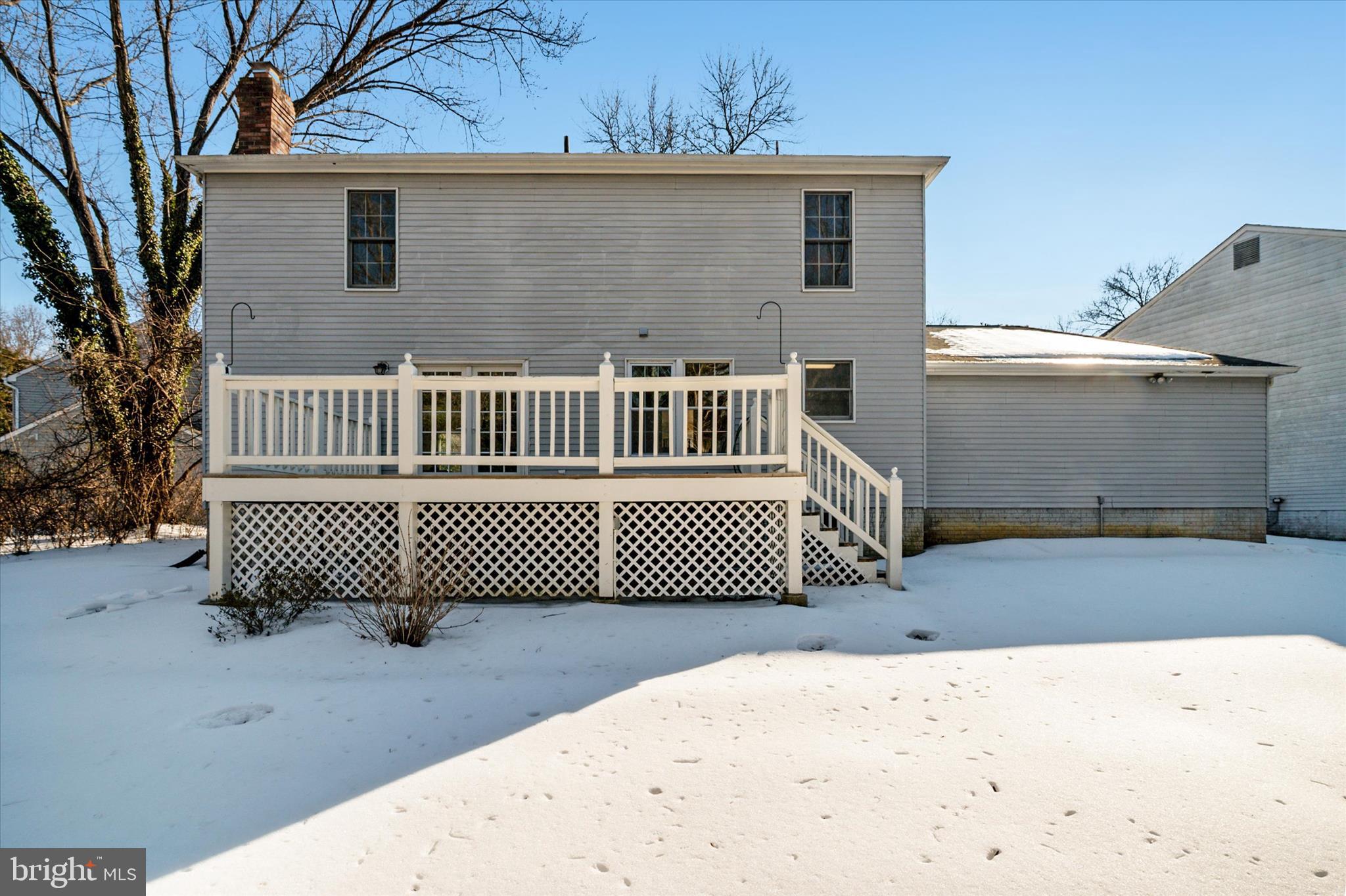 HUNT MEADOW - Residential