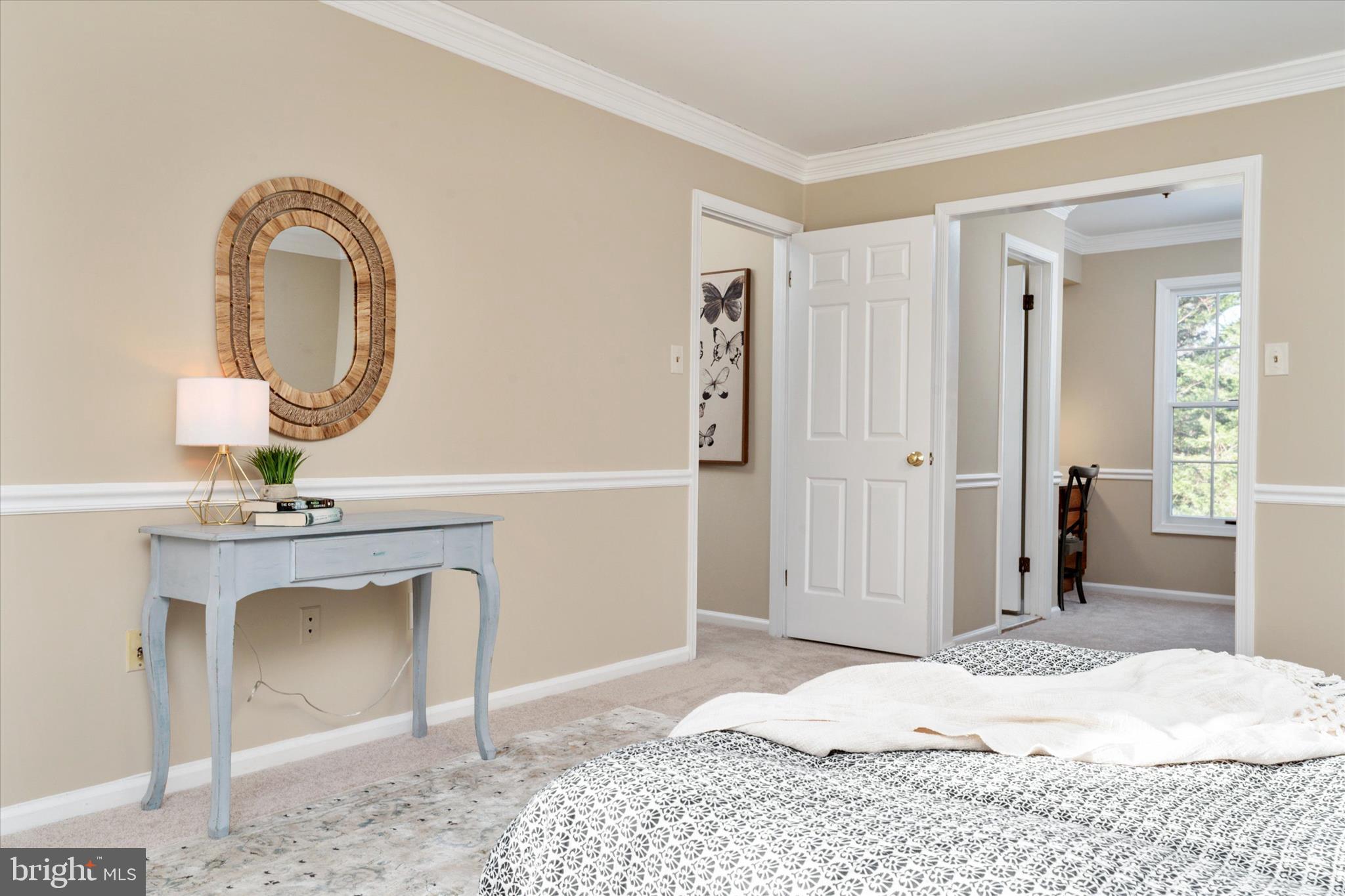 HUNT MEADOW - Residential