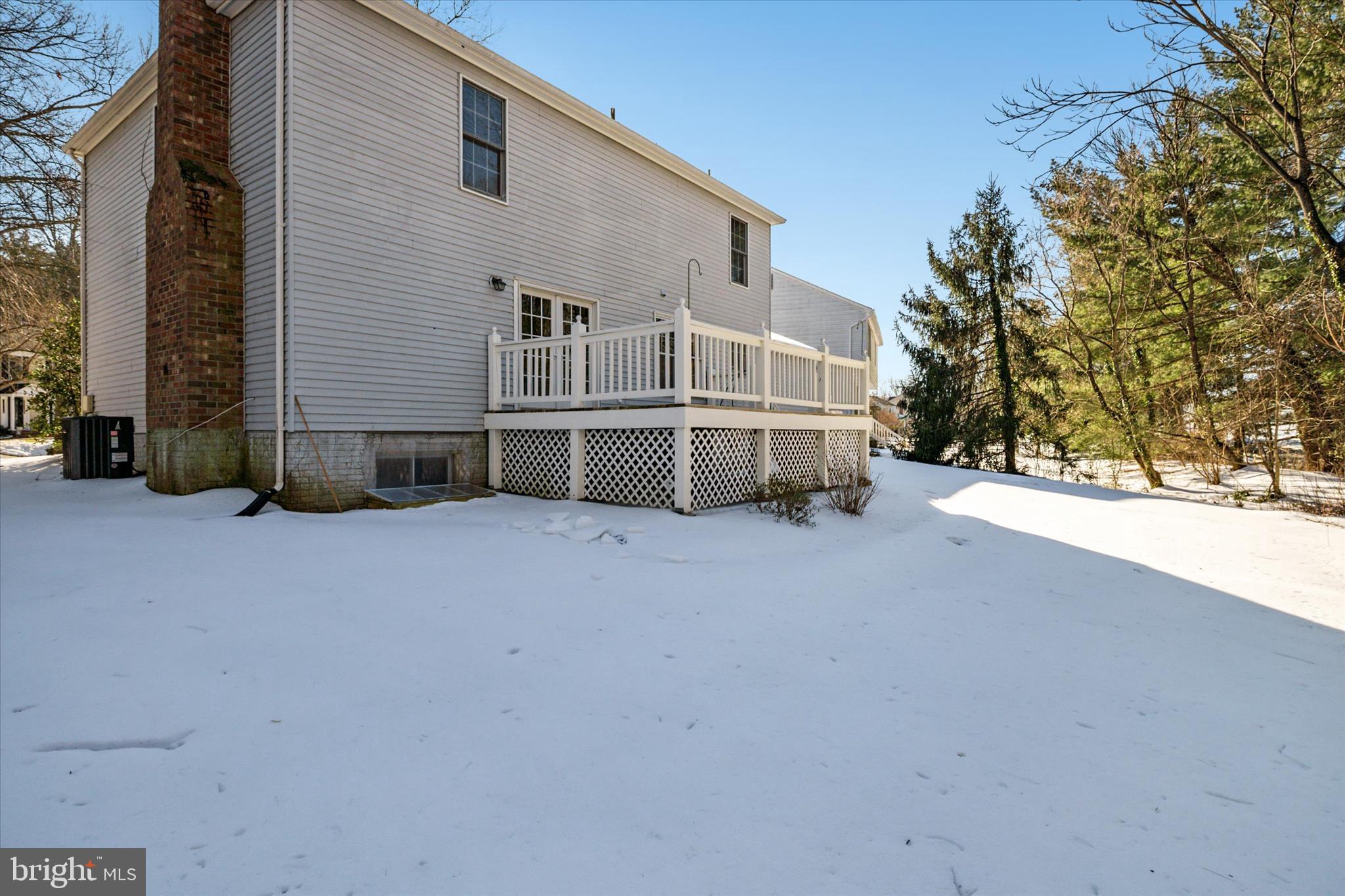 HUNT MEADOW - Residential