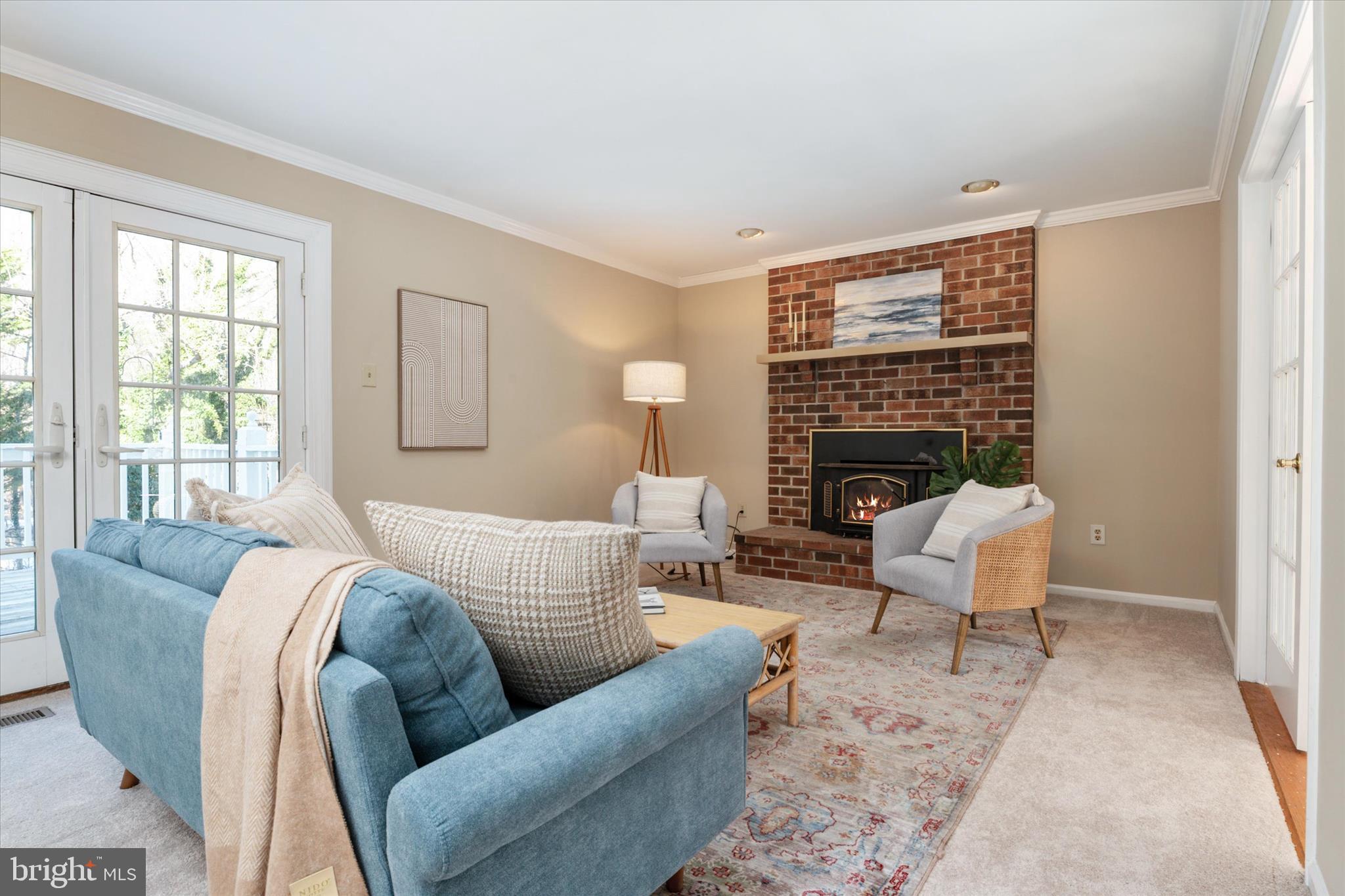 HUNT MEADOW - Residential