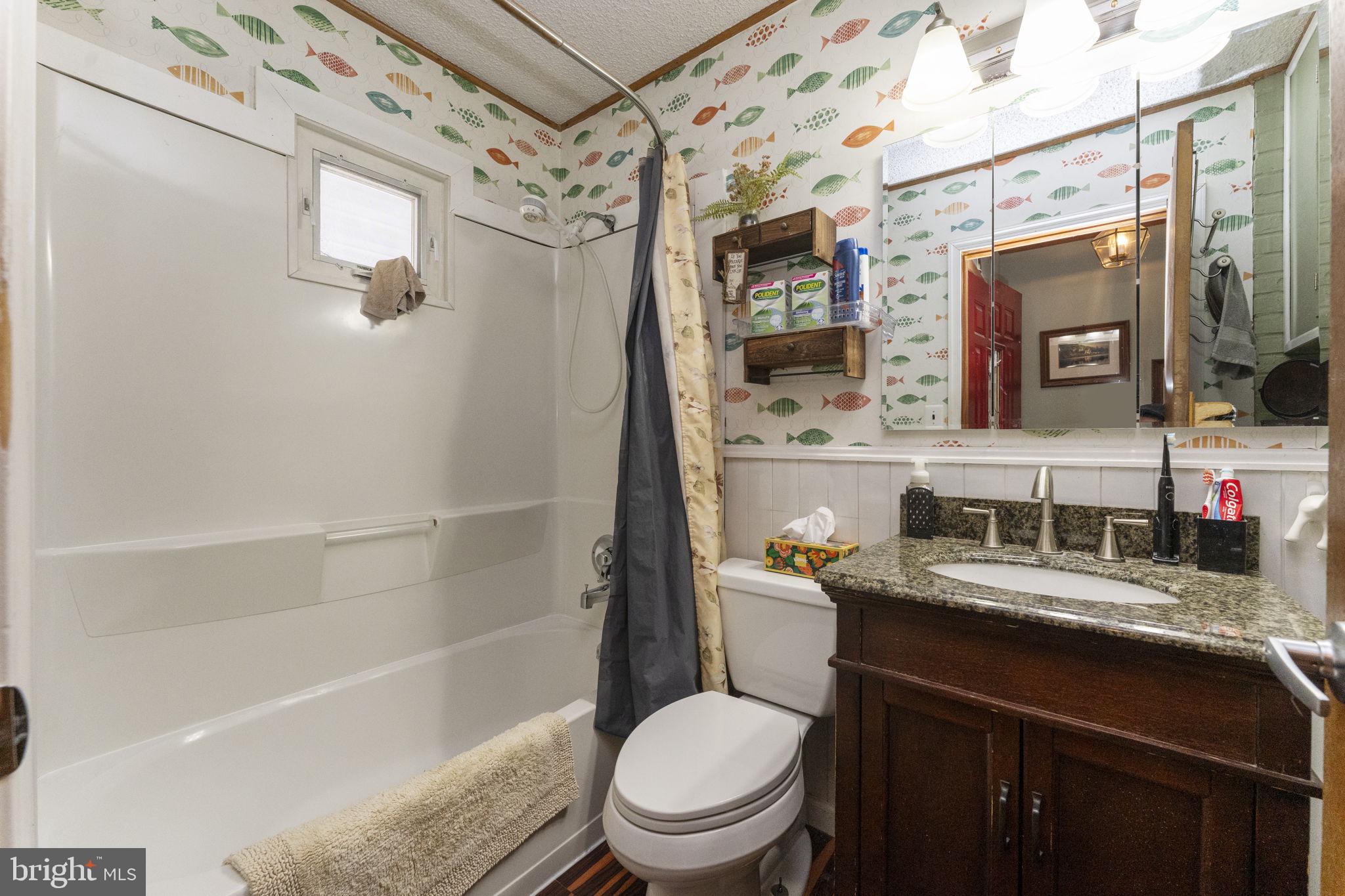 INDIAN CREEK - Residential