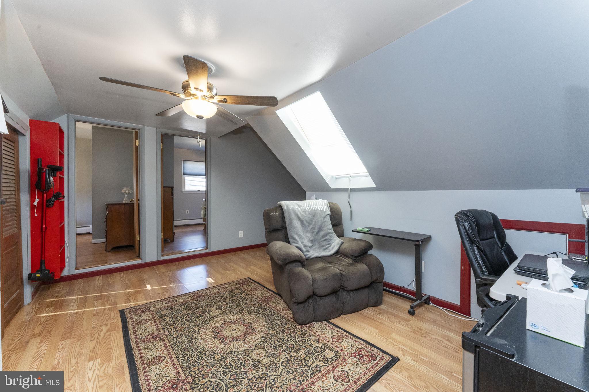 INDIAN CREEK - Residential