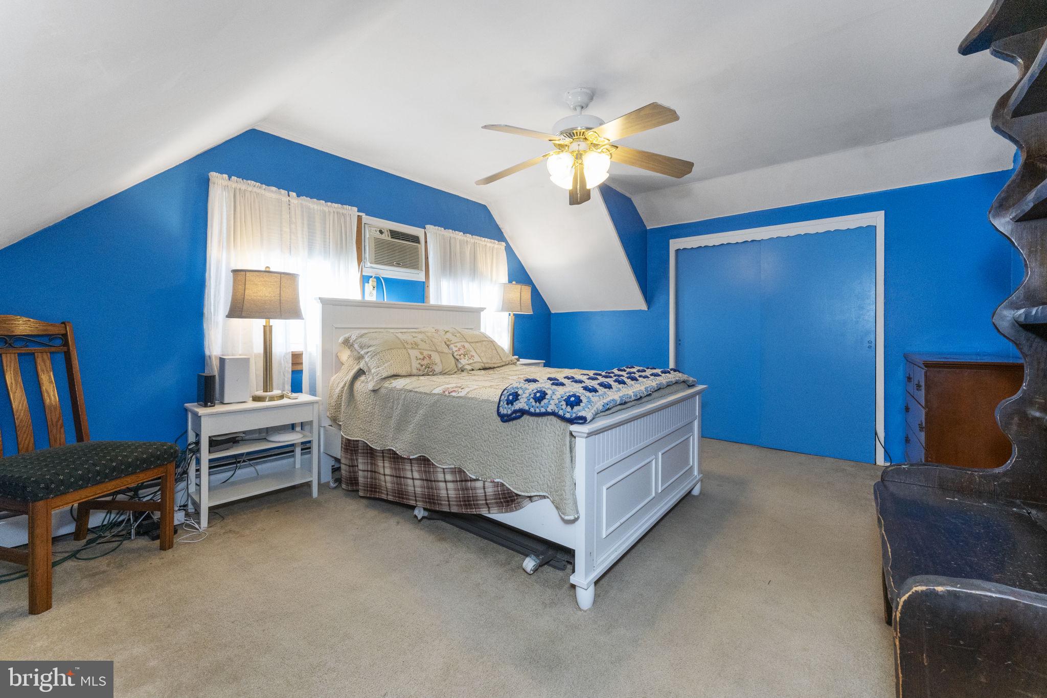 INDIAN CREEK - Residential