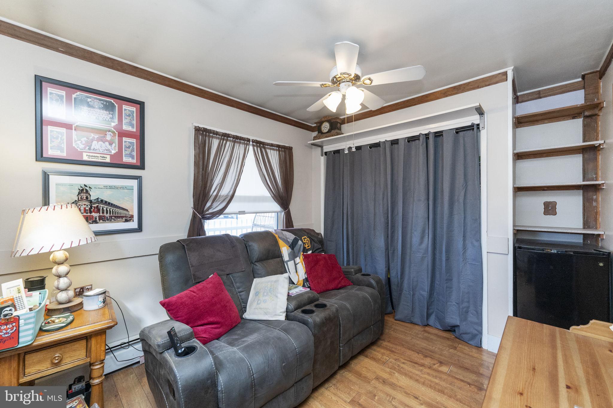 INDIAN CREEK - Residential