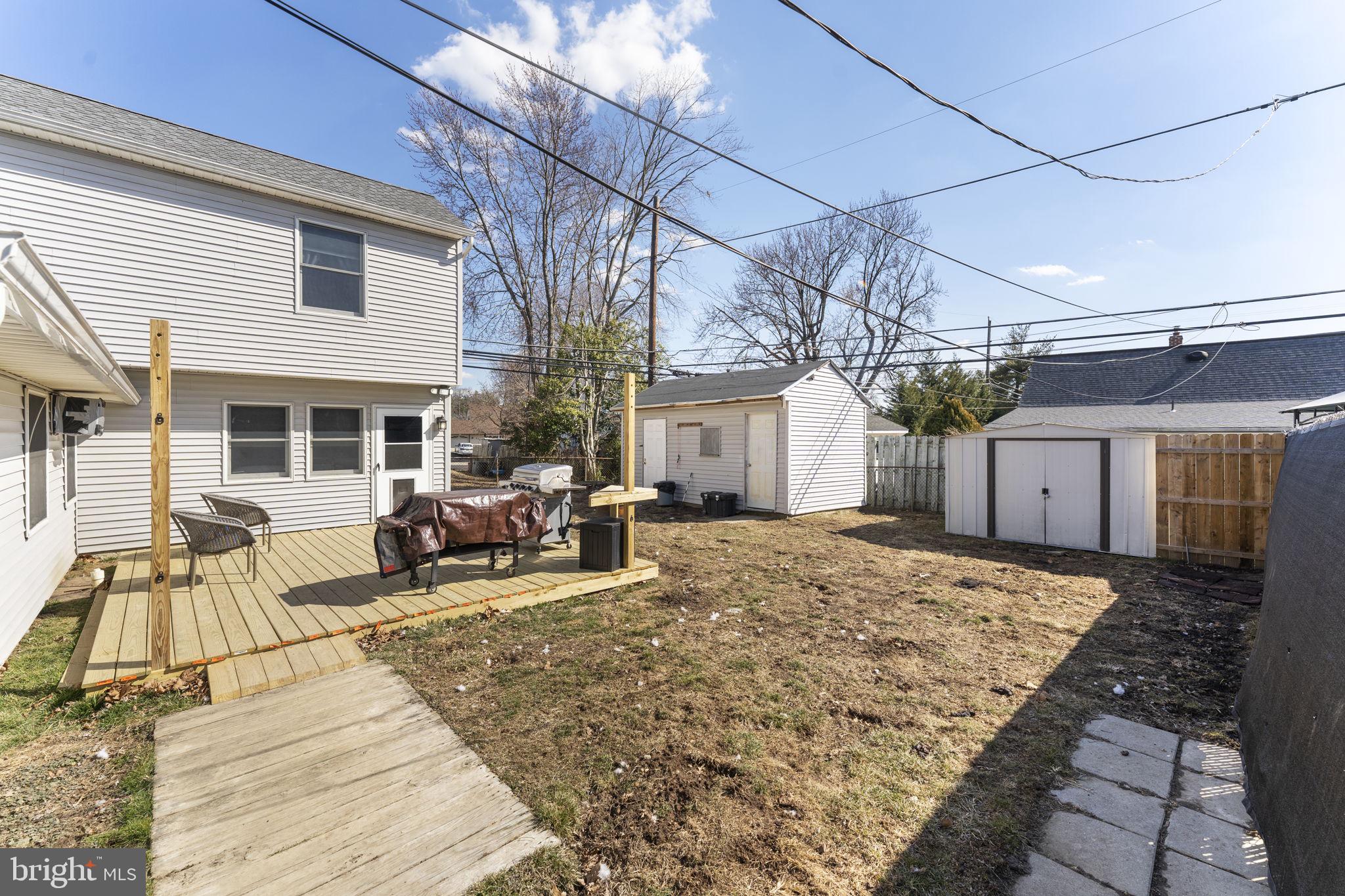 INDIAN CREEK - Residential