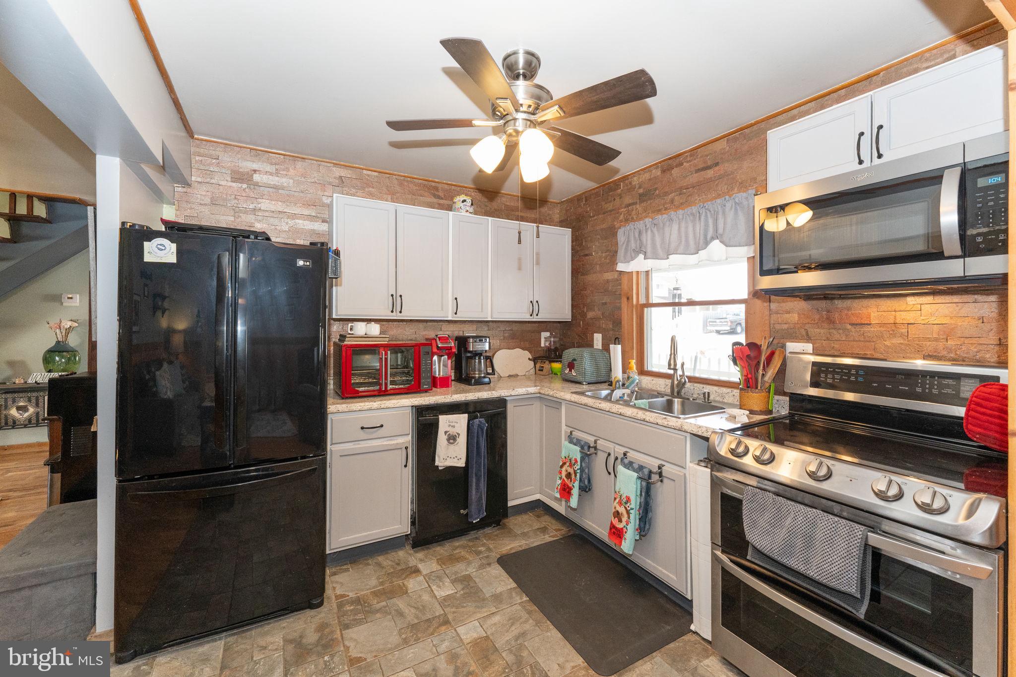 INDIAN CREEK - Residential