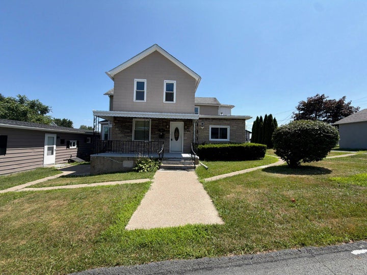 Photo 1 of 4 — 100 ROSE LANE, OLD FORGE, PA 18518