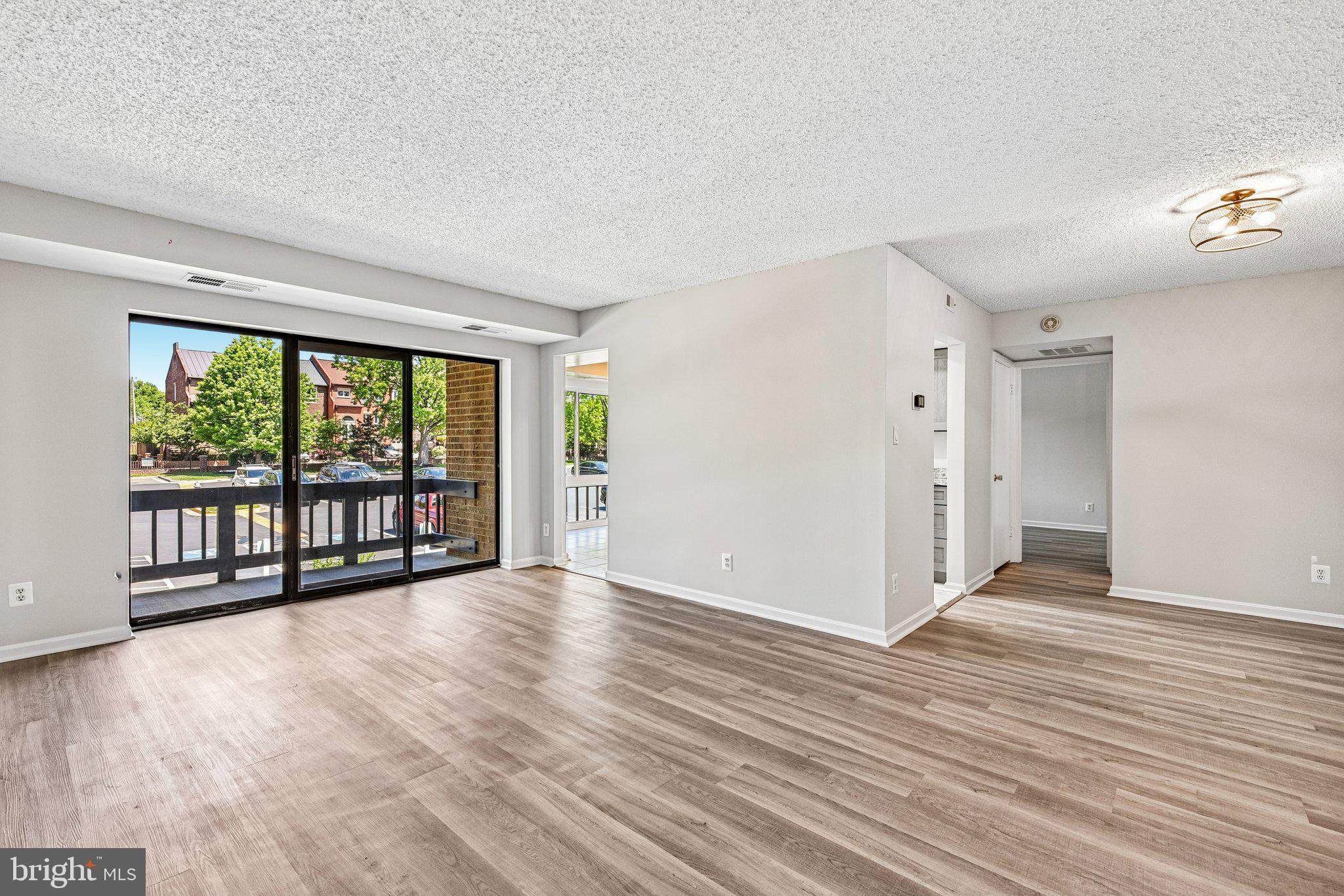 10225 VALENTINO DRIVE 7212