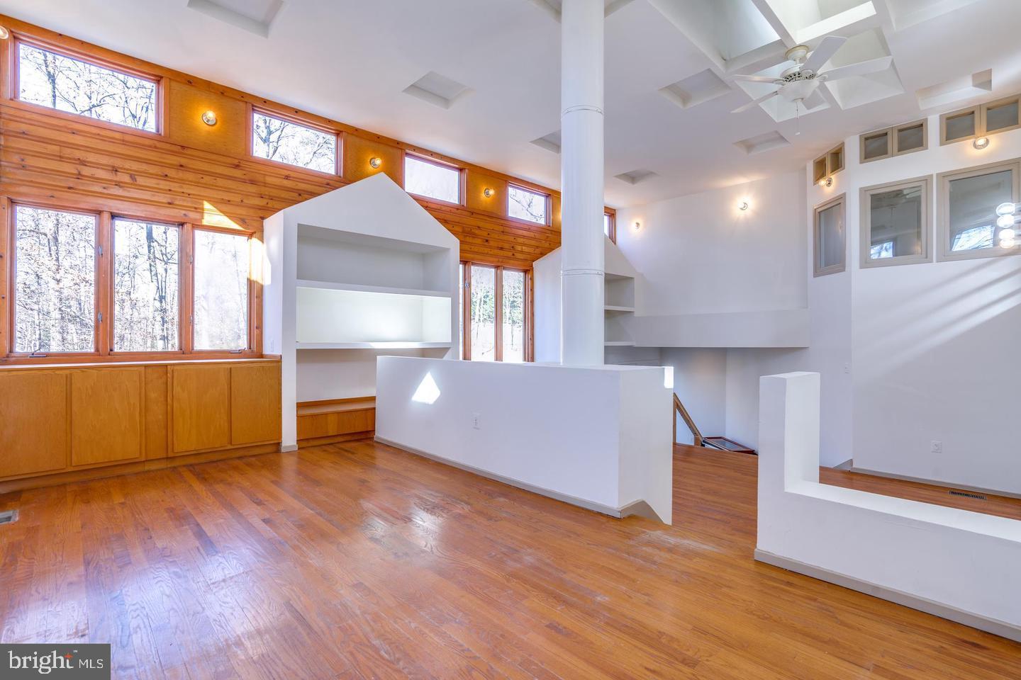 FAIR OAKS ESTATES - Residential Lease