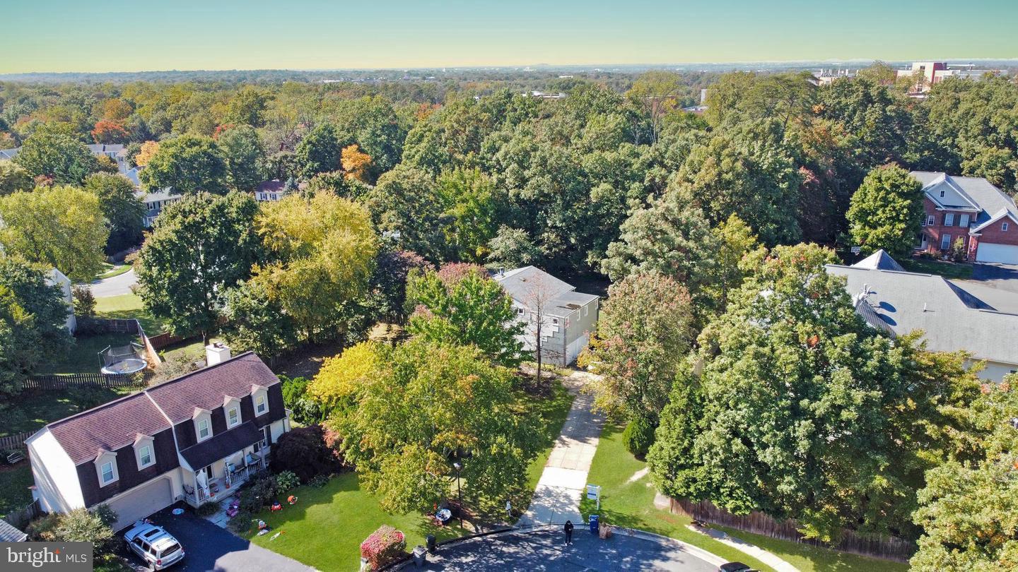 FAIR OAKS ESTATES - Residential Lease