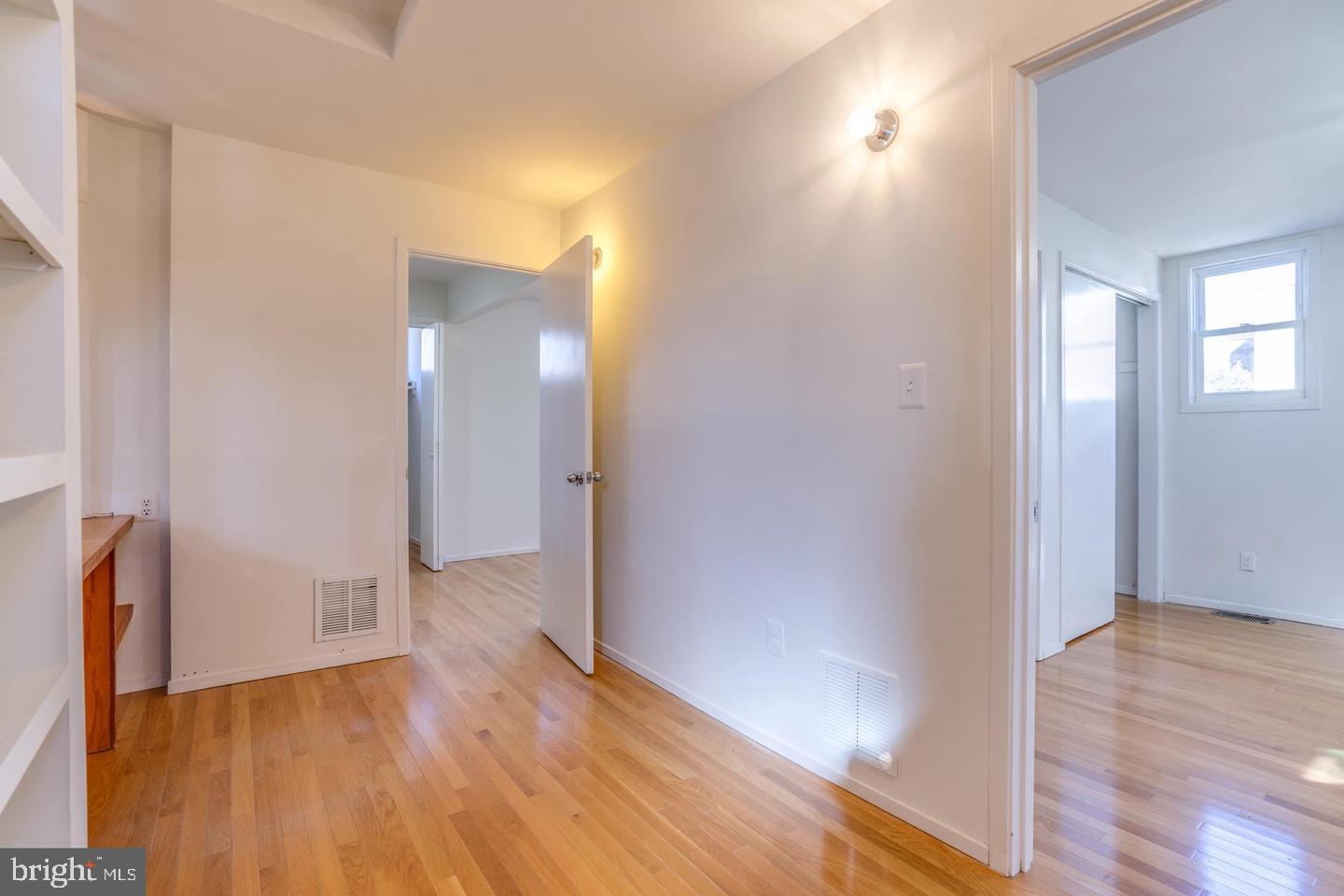 FAIR OAKS ESTATES - Residential Lease