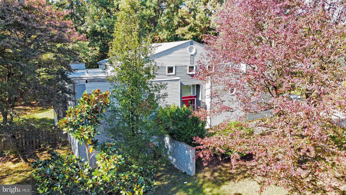 FAIR OAKS ESTATES - Residential Lease