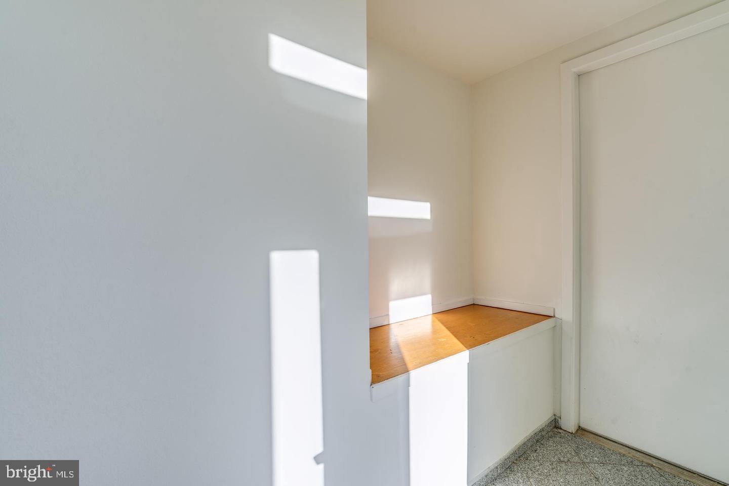 FAIR OAKS ESTATES - Residential Lease