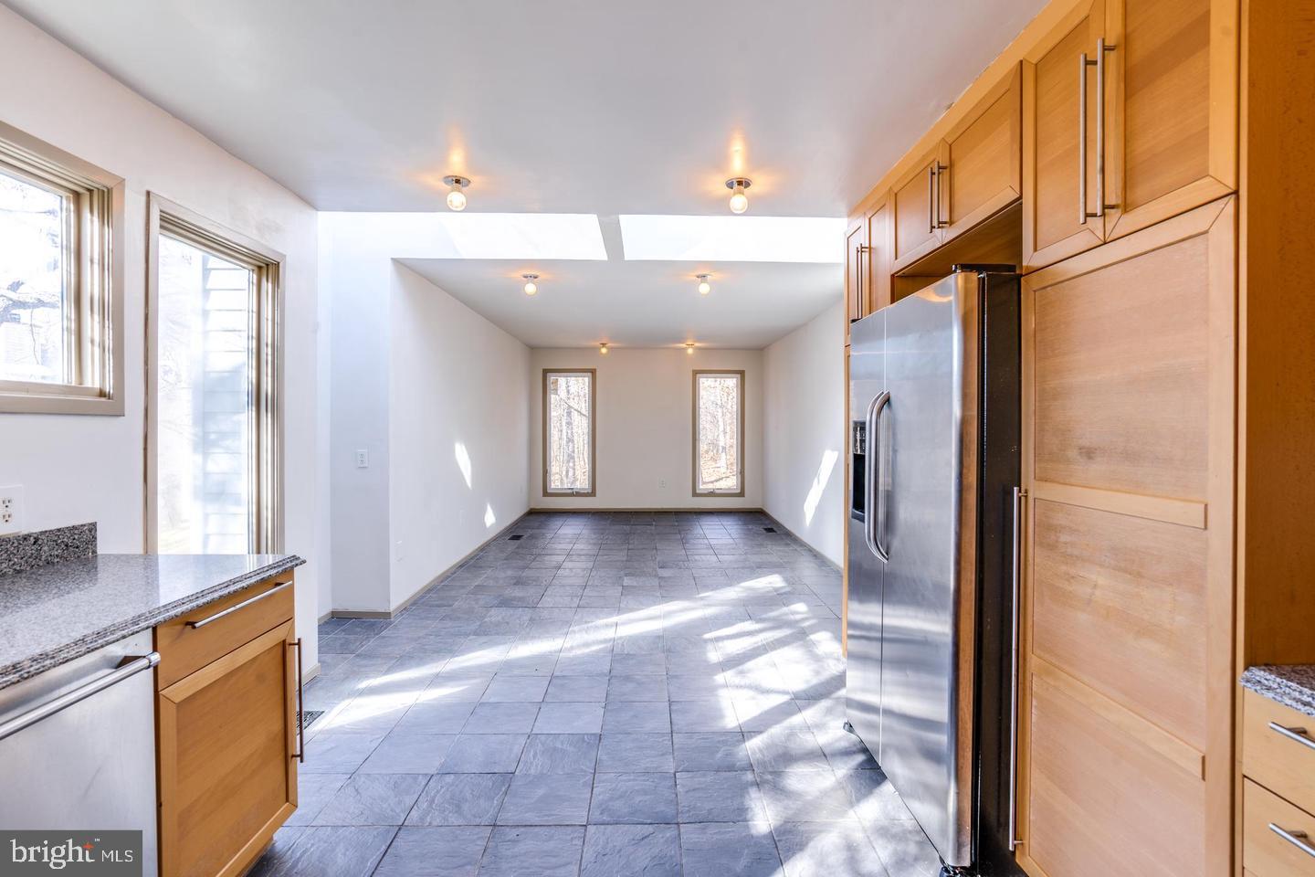 FAIR OAKS ESTATES - Residential Lease