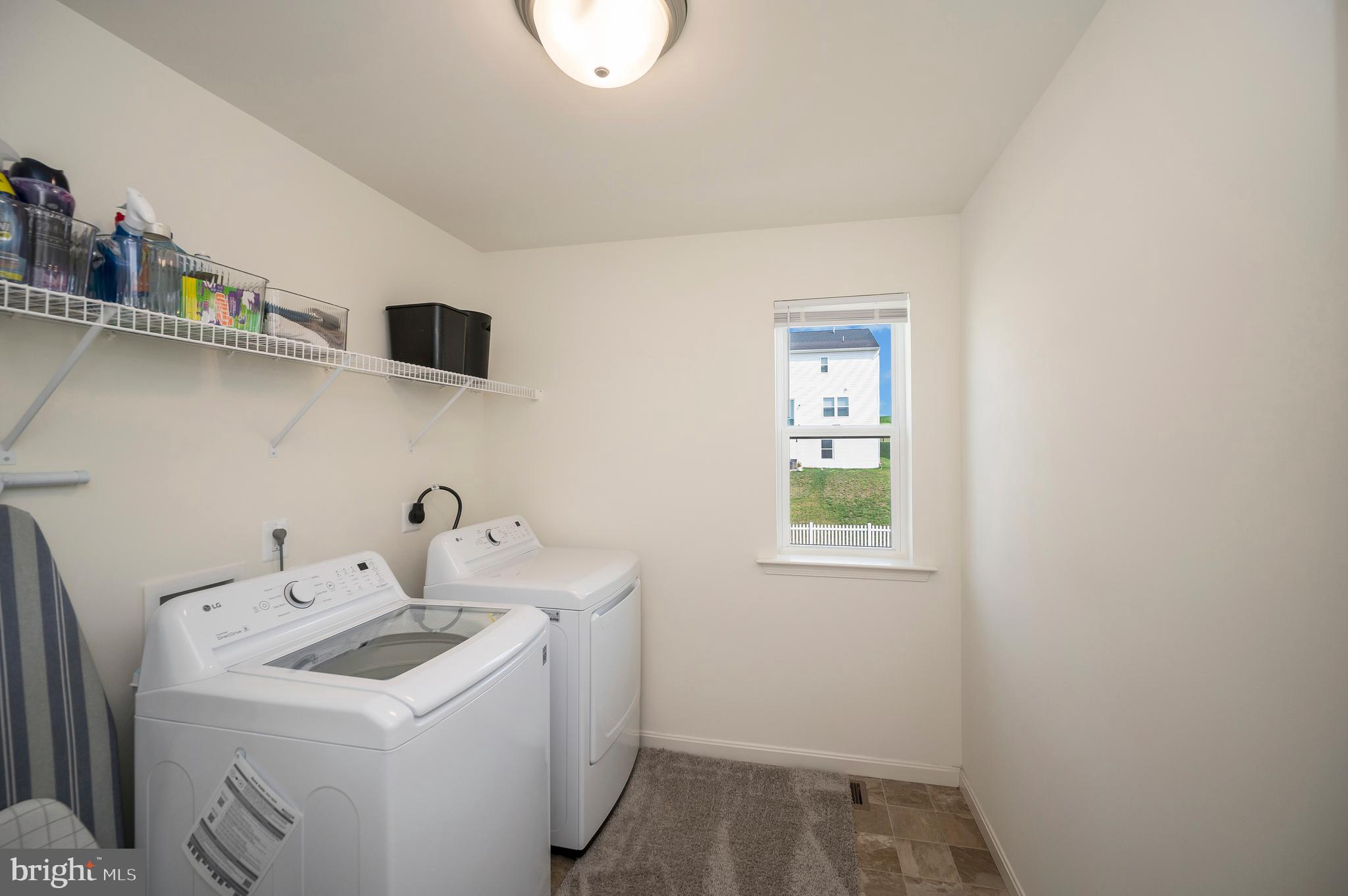 ROUND HILL MEADOWS - Residential