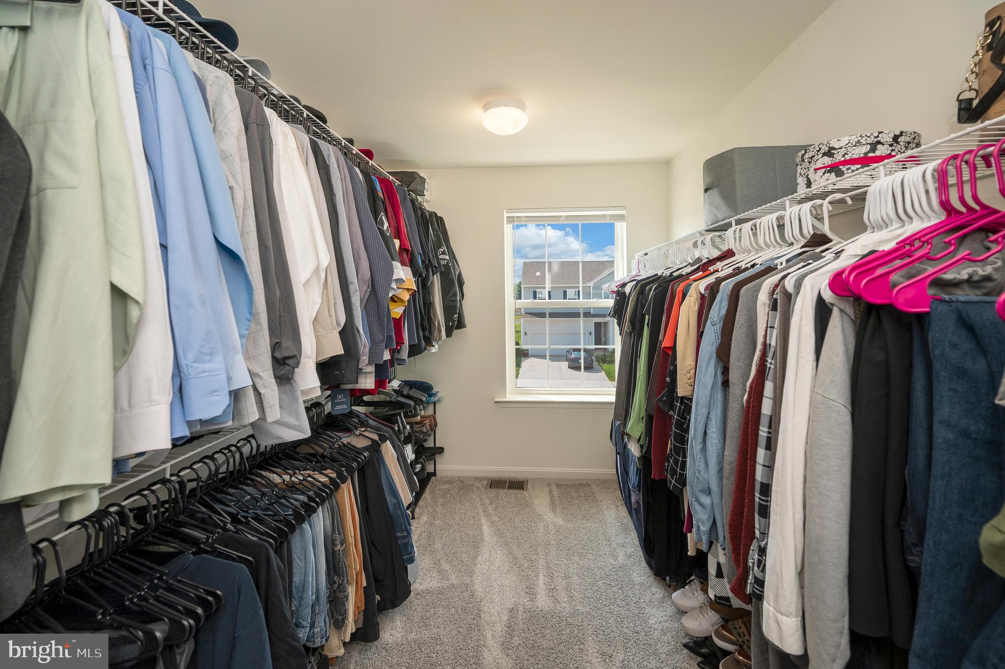 ROUND HILL MEADOWS - Residential