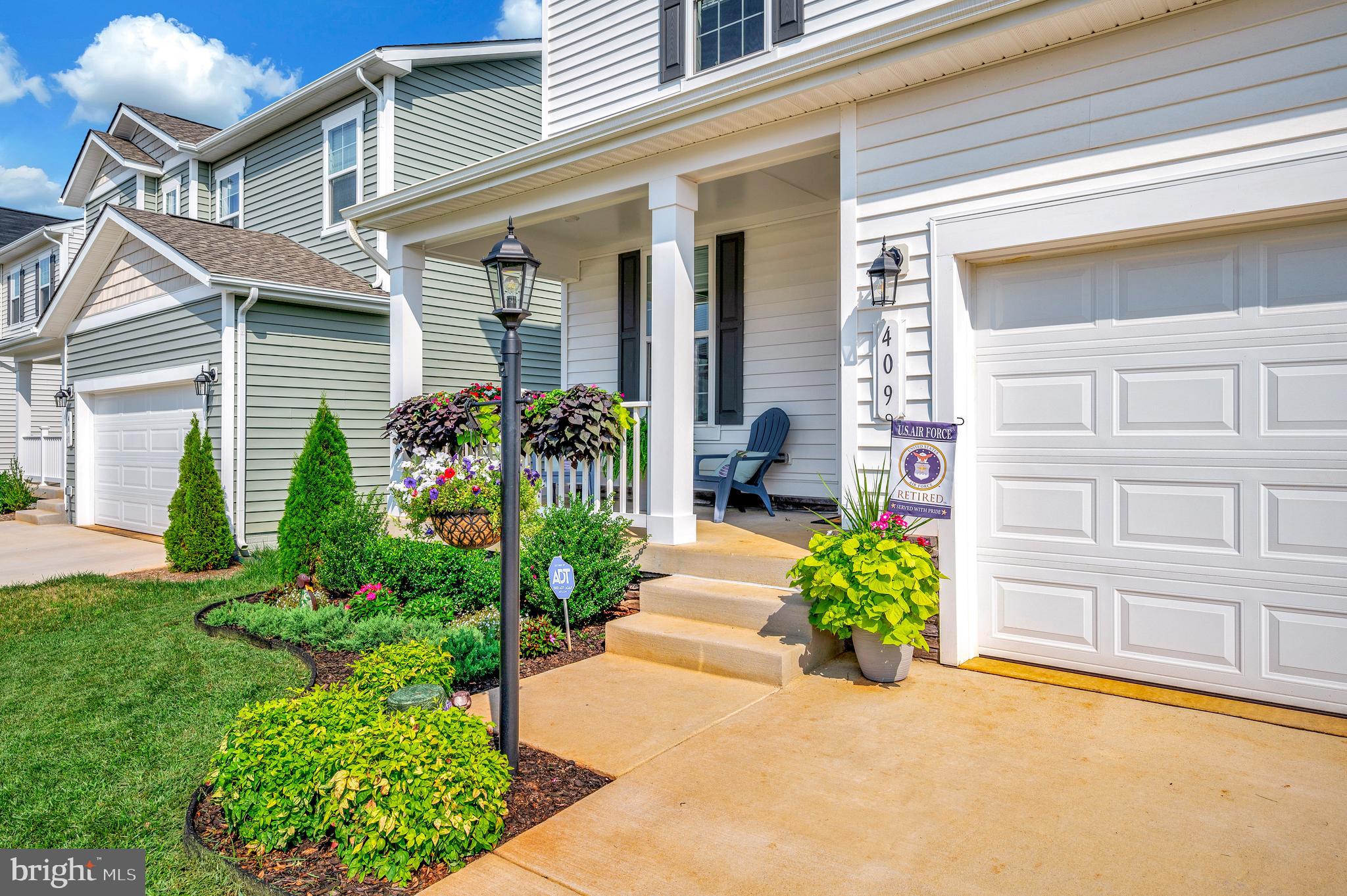 ROUND HILL MEADOWS - Residential