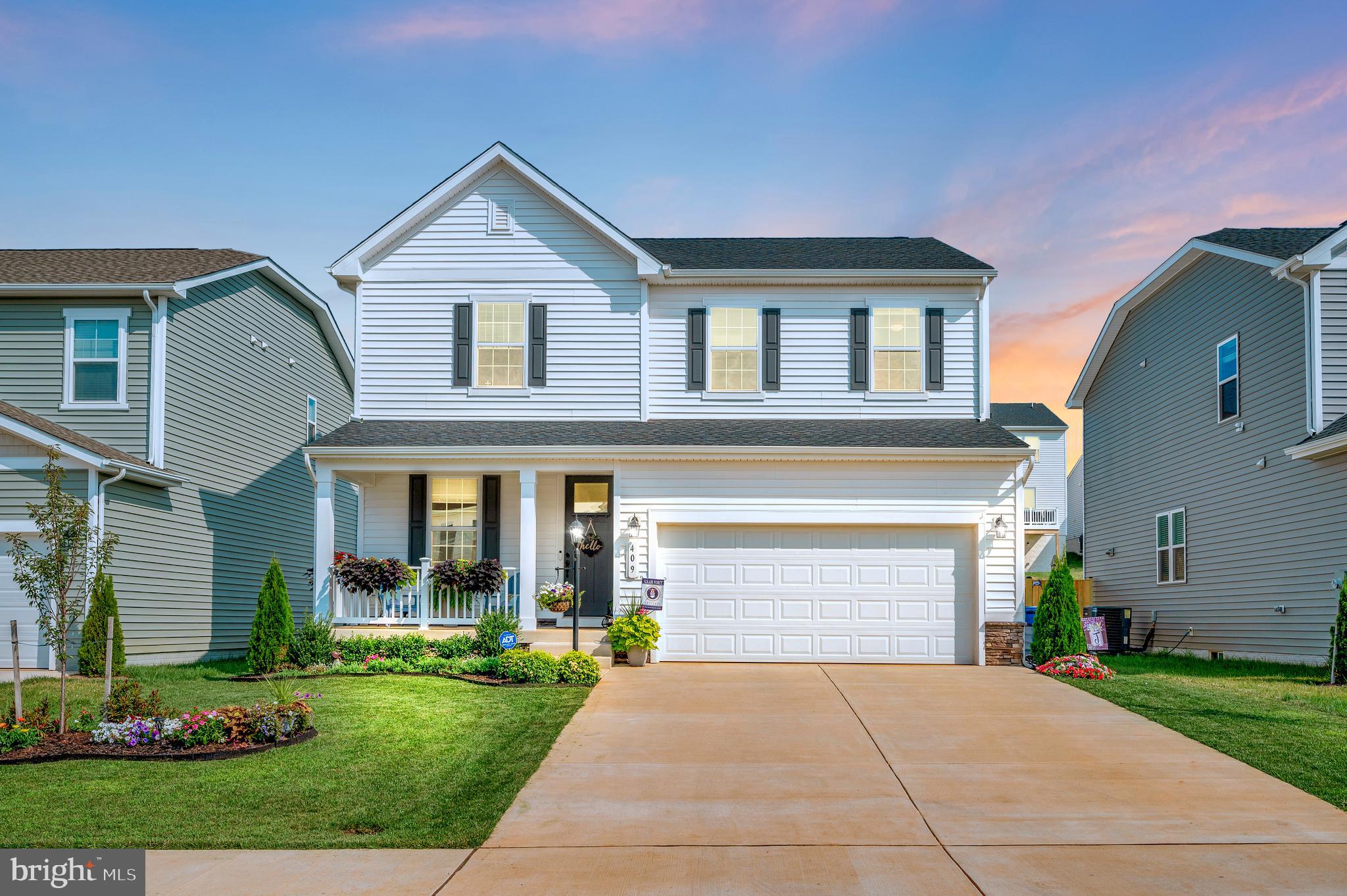 ROUND HILL MEADOWS - Residential