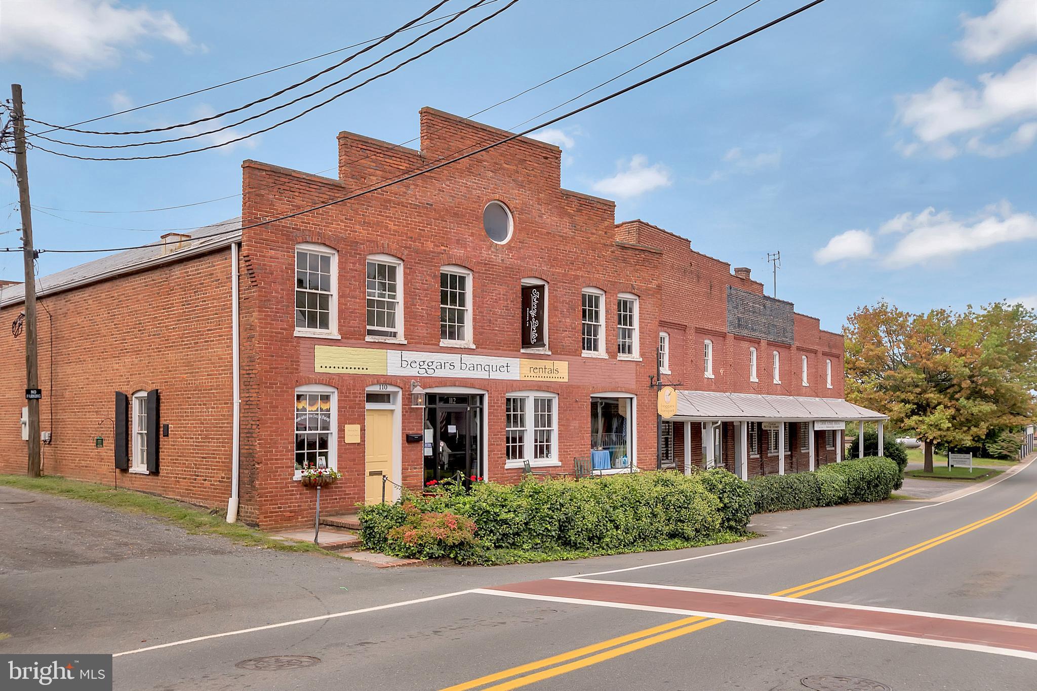 ROUND HILL MEADOWS - Residential