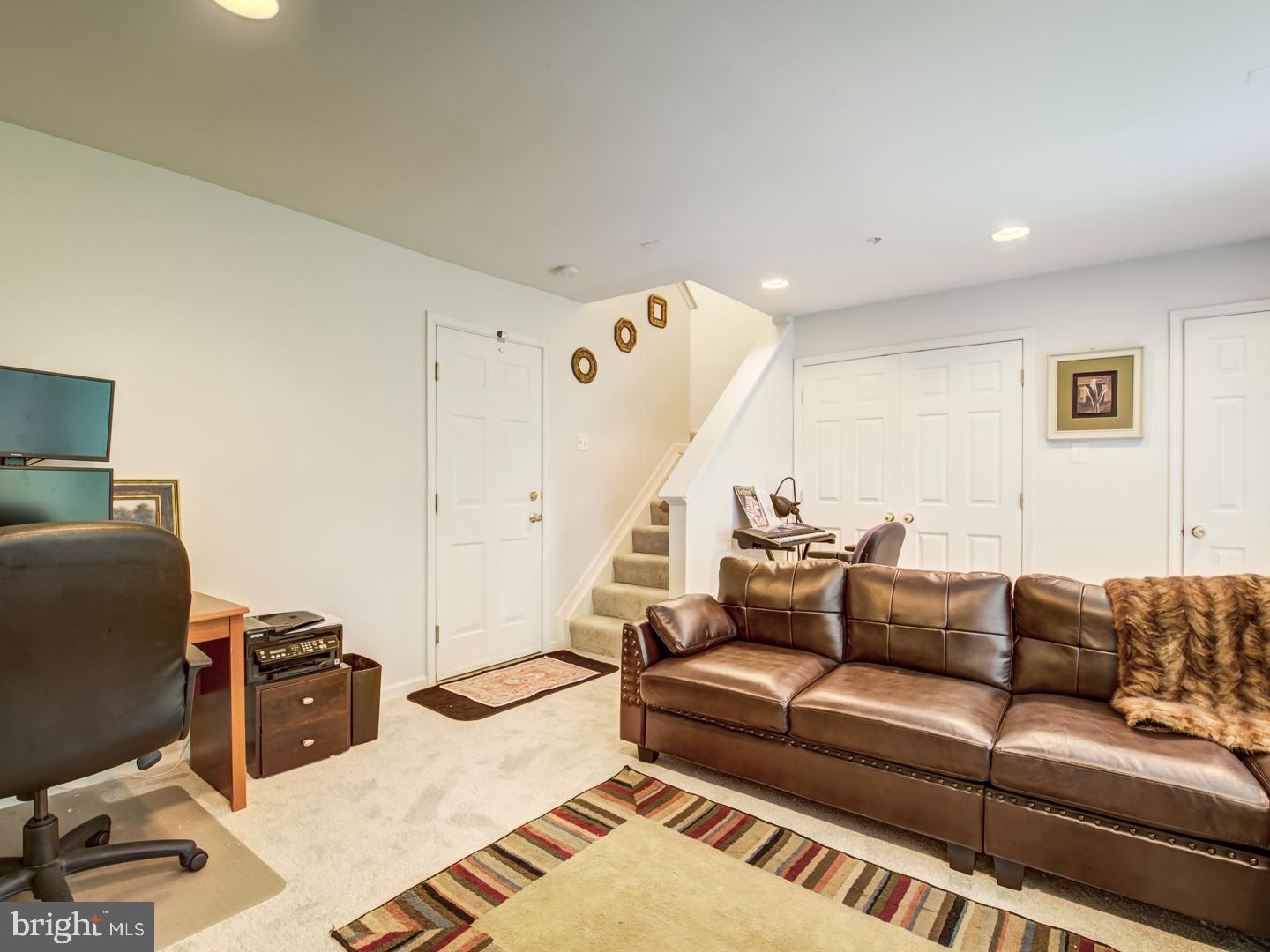 WATERS EDGE - Residential