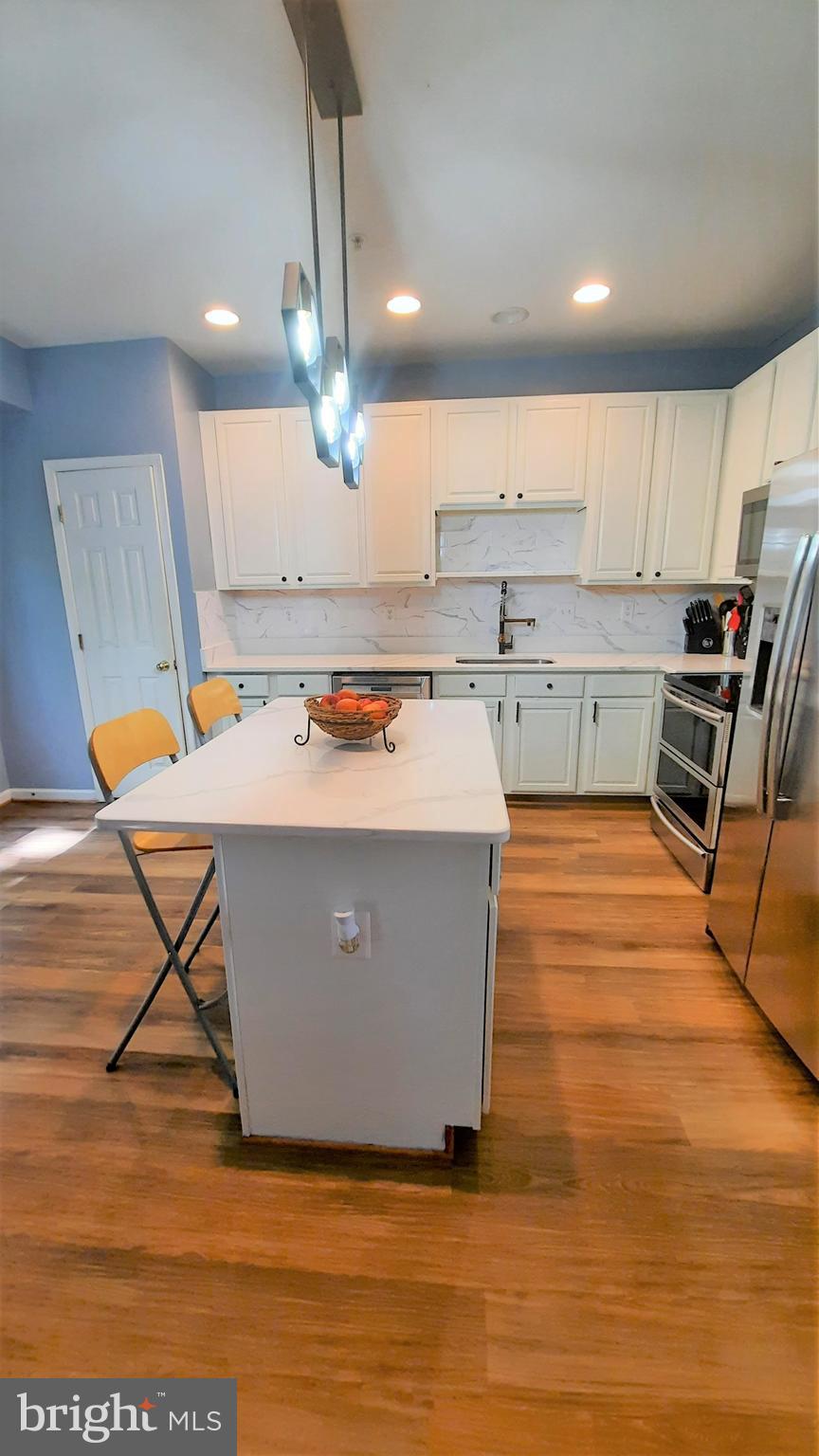 WATERS EDGE - Residential