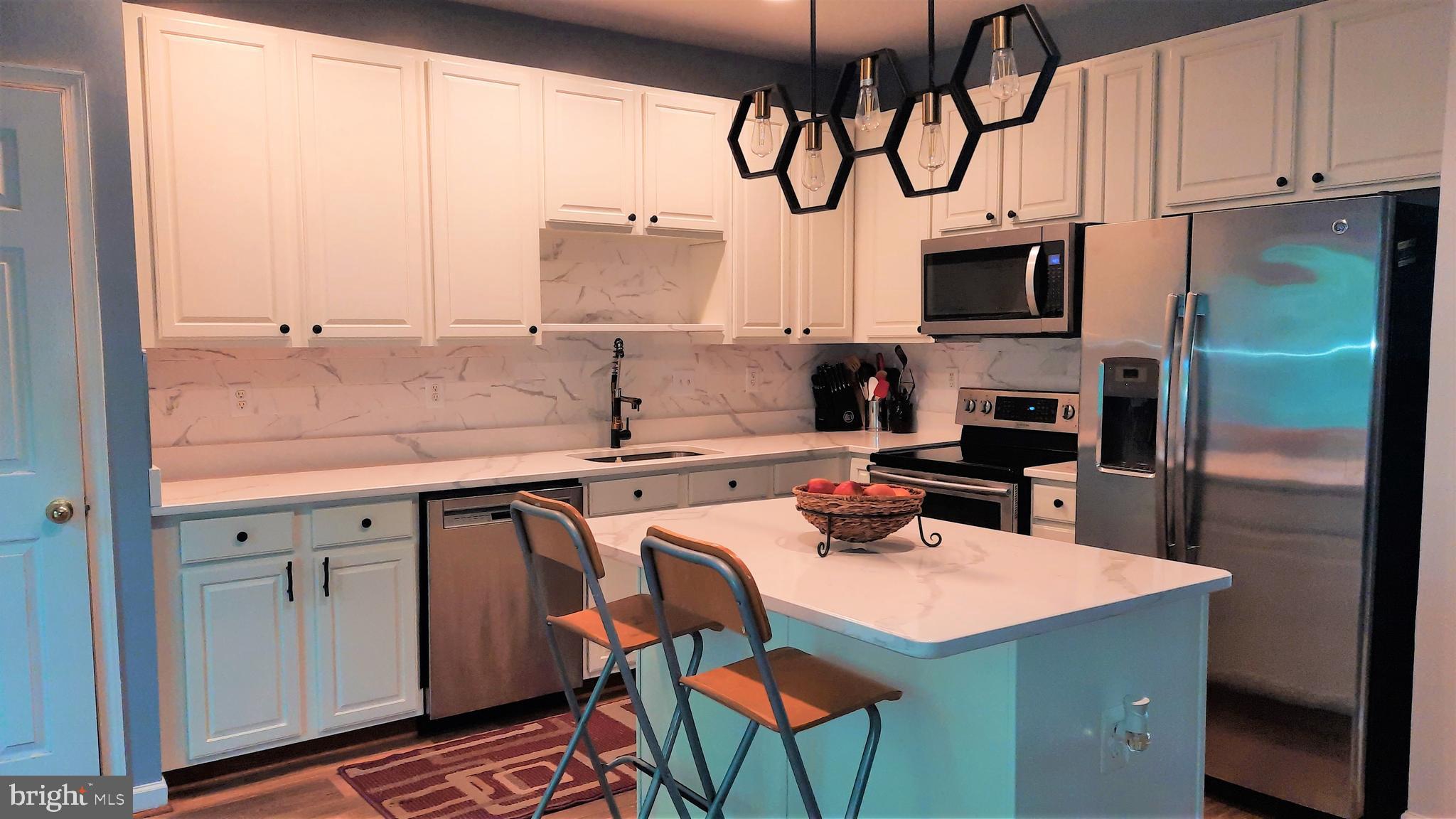 WATERS EDGE - Residential