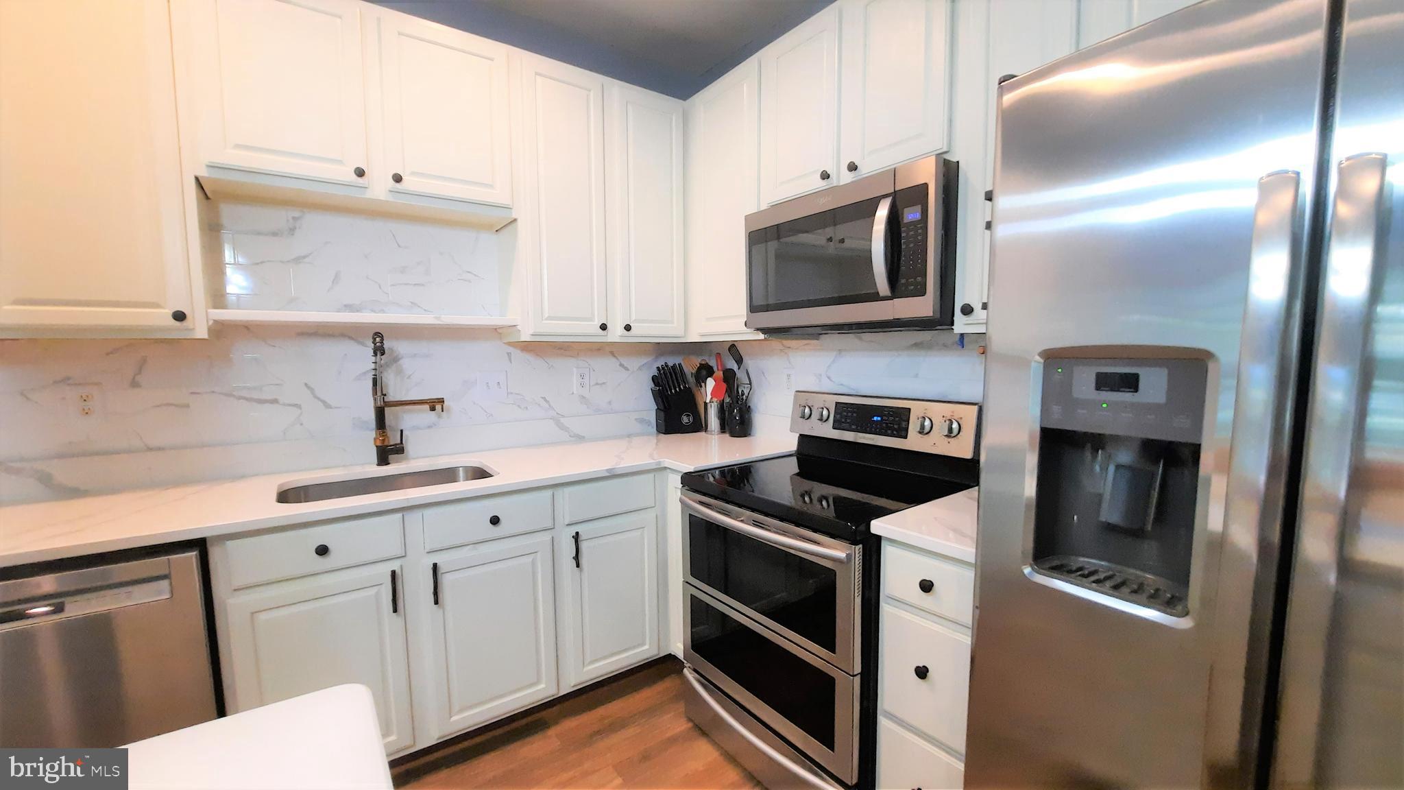 WATERS EDGE - Residential