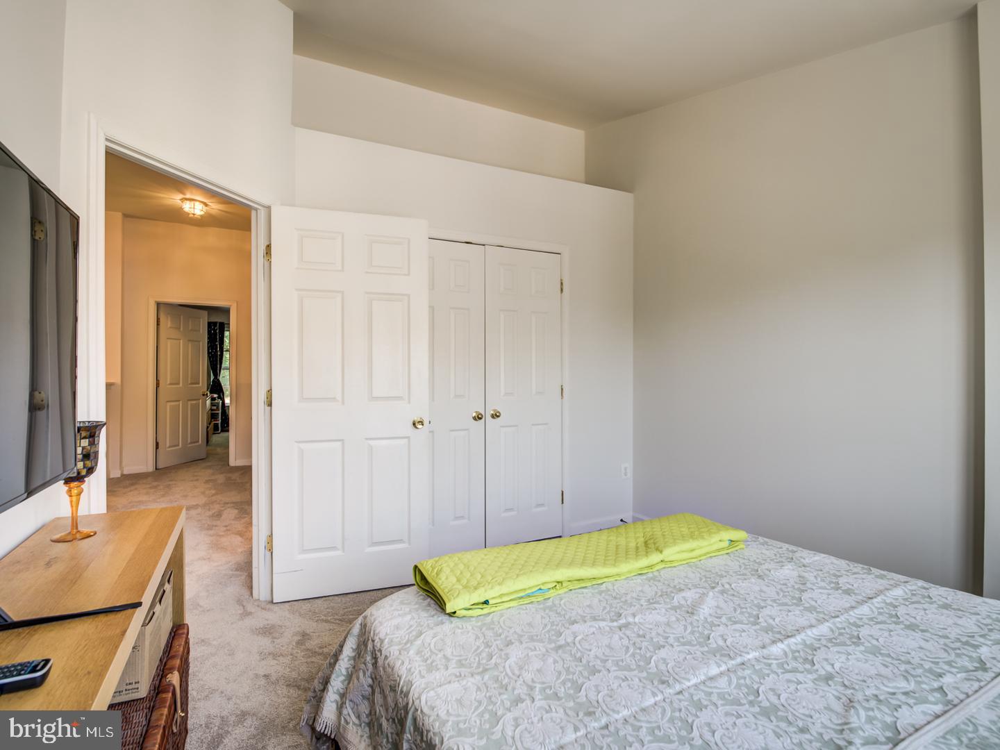 WATERS EDGE - Residential