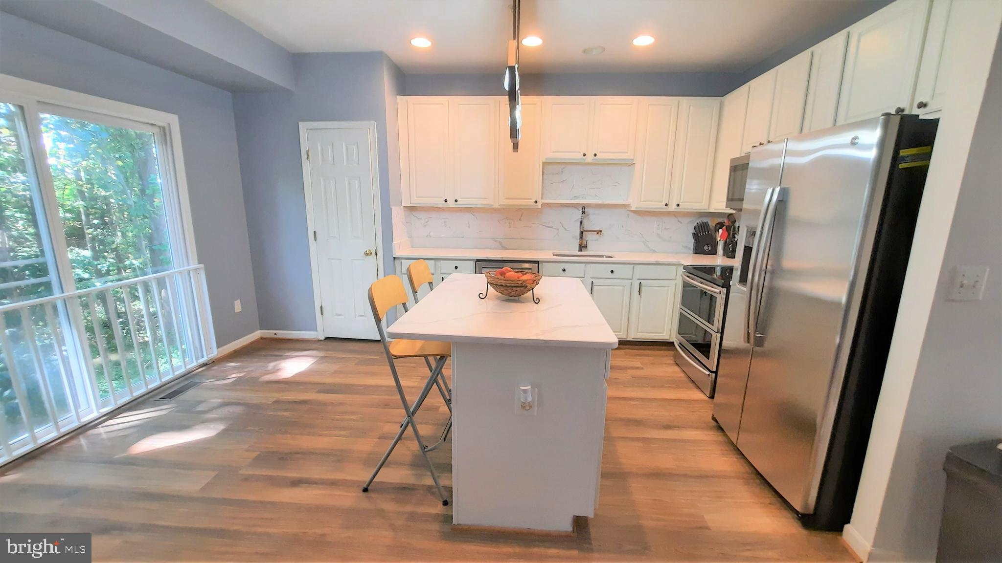 WATERS EDGE - Residential