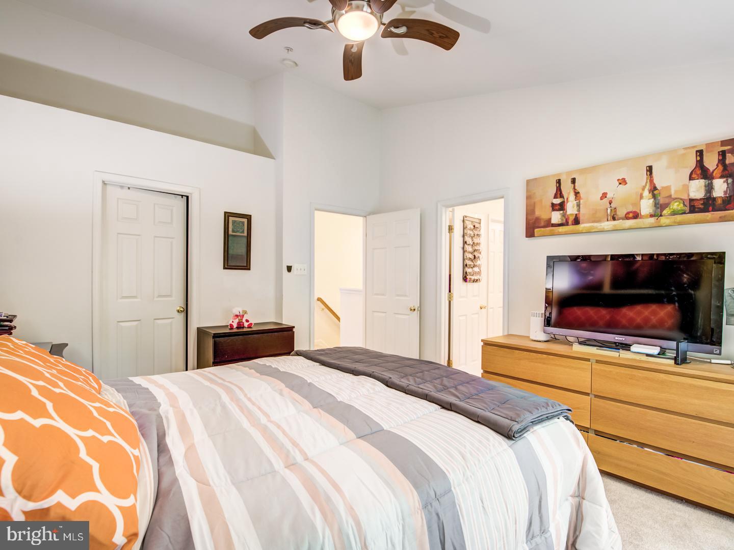 WATERS EDGE - Residential