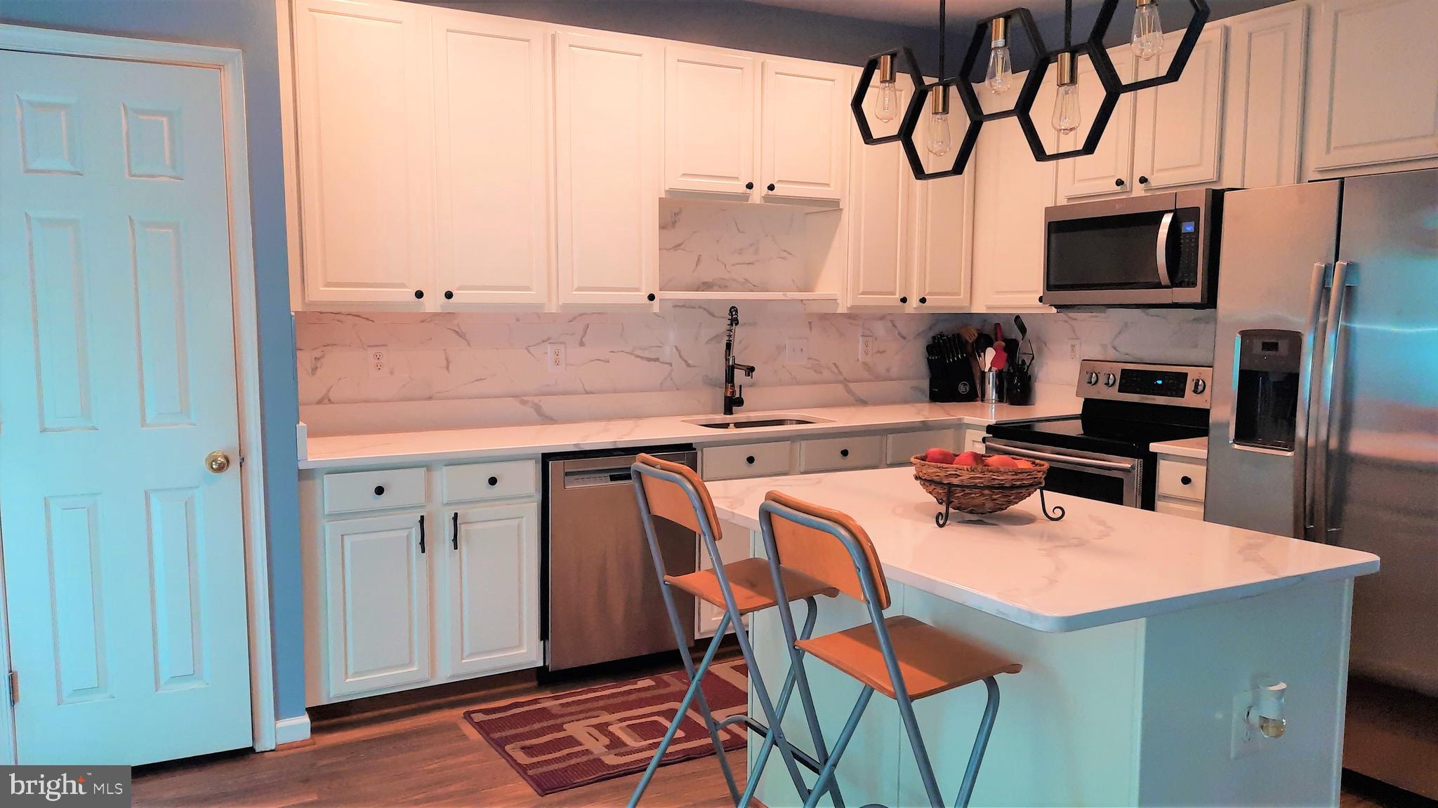 WATERS EDGE - Residential