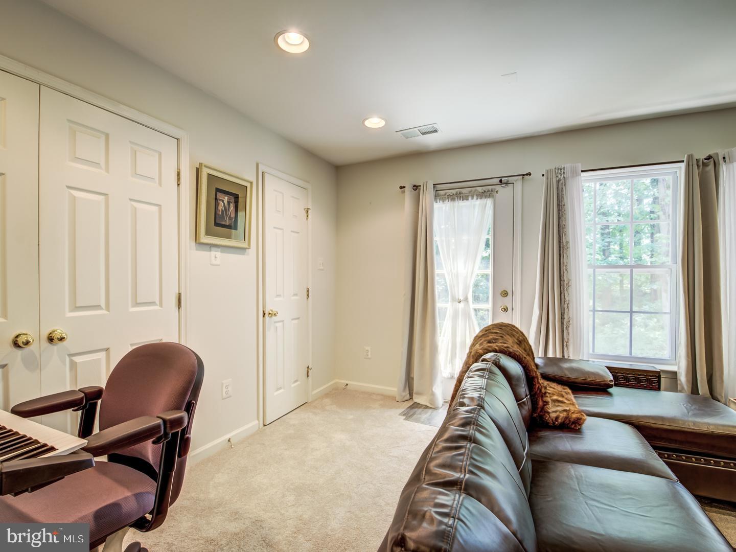 WATERS EDGE - Residential