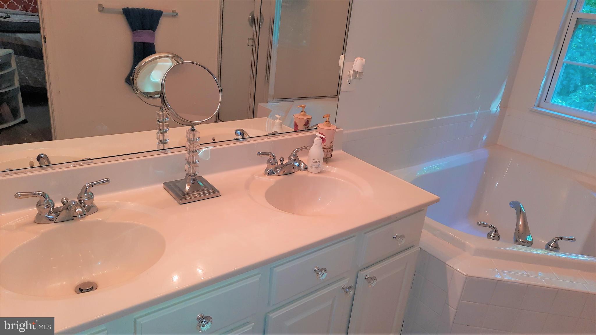 WATERS EDGE - Residential