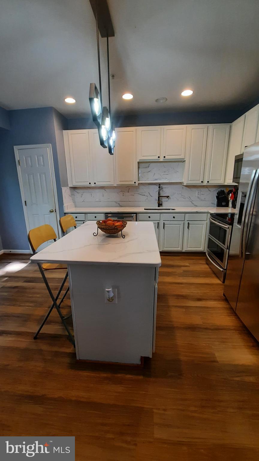 WATERS EDGE - Residential