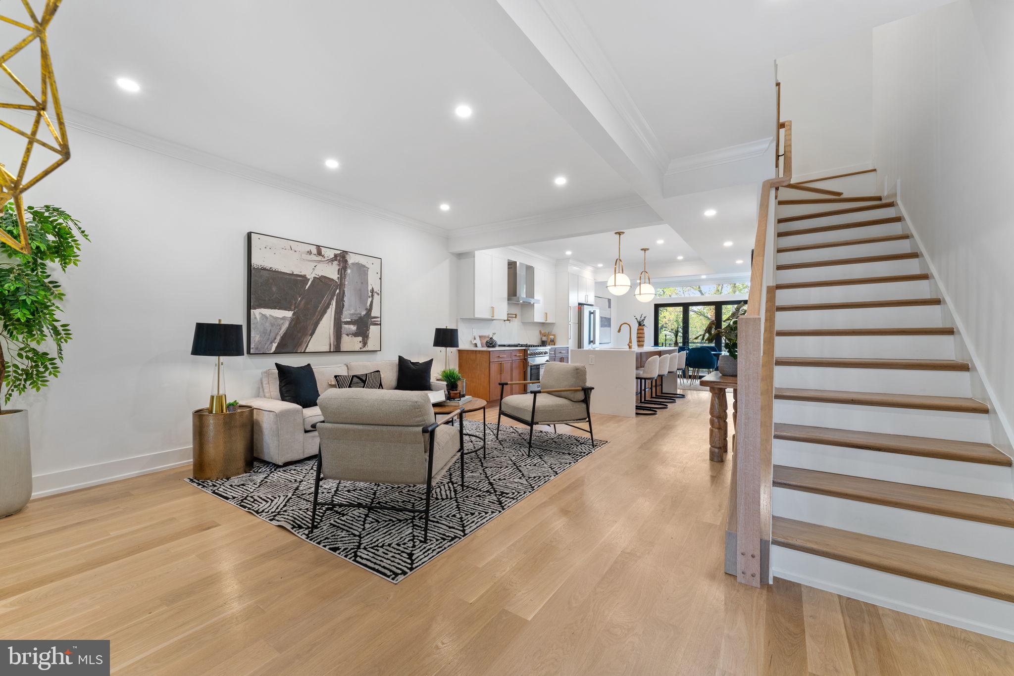 611 GALLATIN STREET NW