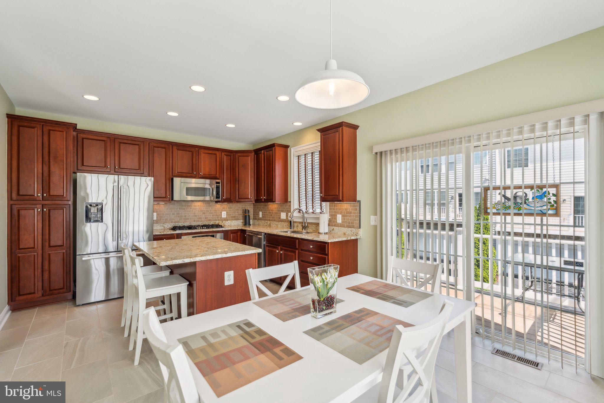 POTOMAC CLUB - Residential