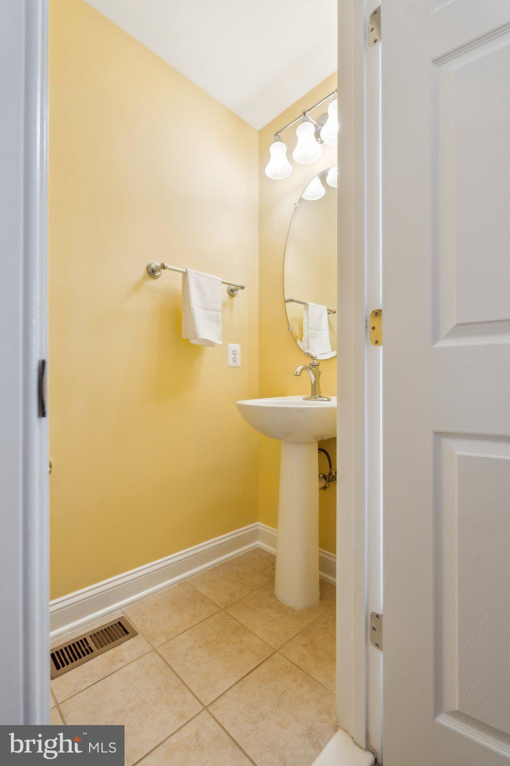 POTOMAC CLUB - Residential