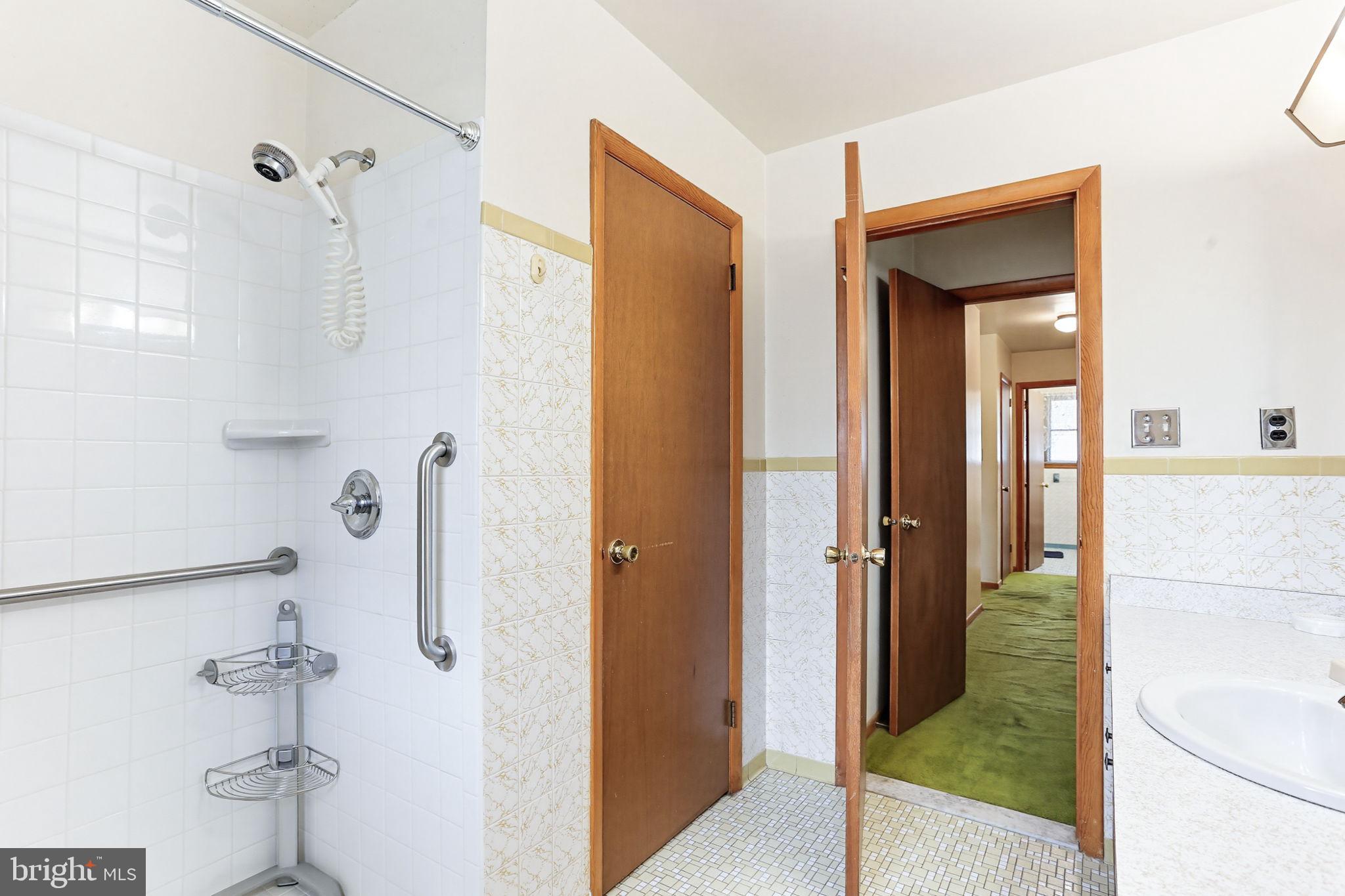 RAMBLEBROOK - Residential