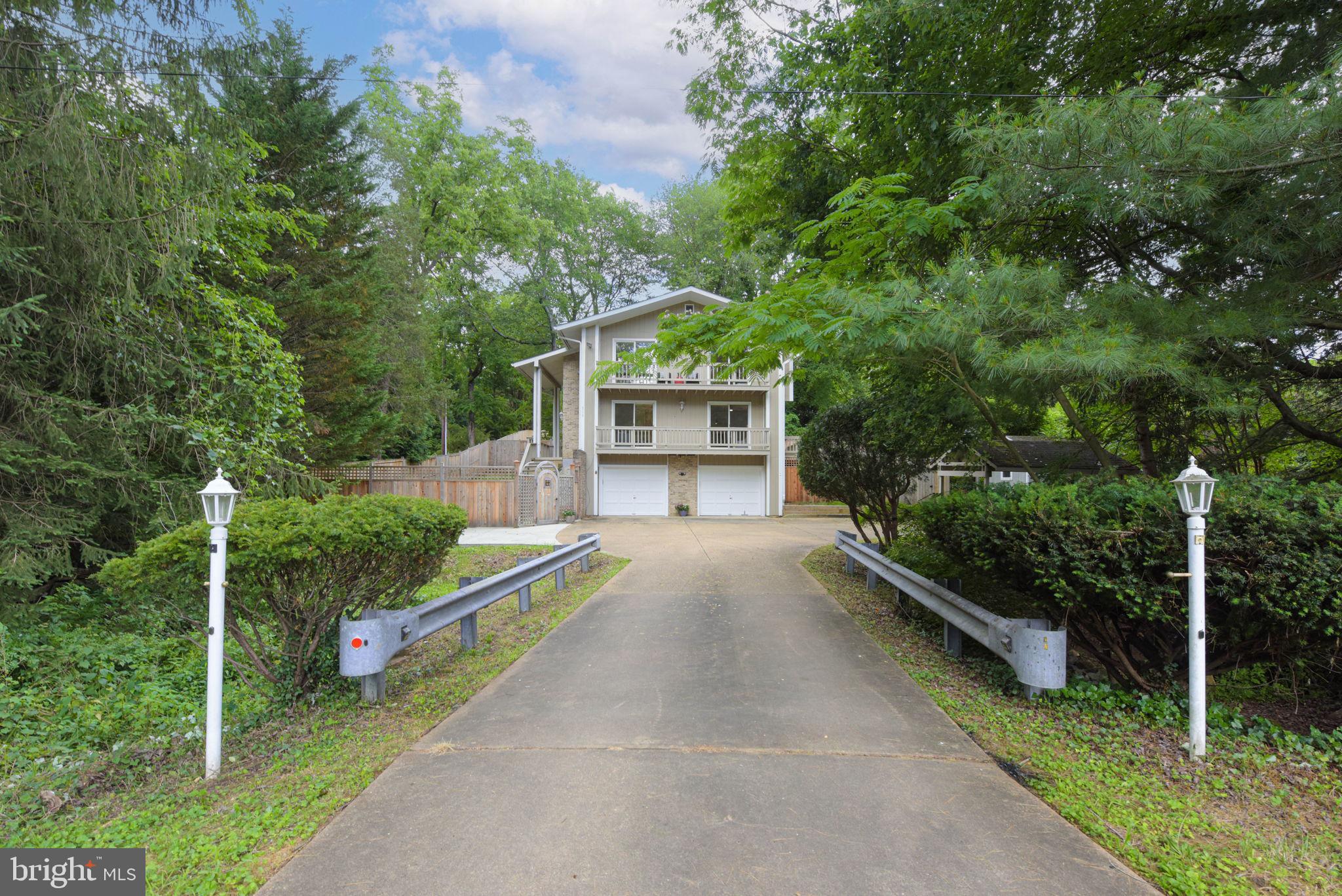 SLEEPY HOLLOW MANOR - Residential