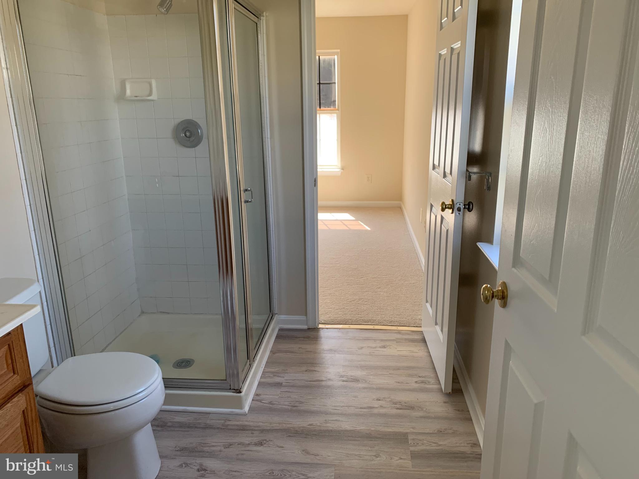 GATEWAY COMMERCE CENTER - Residential Lease