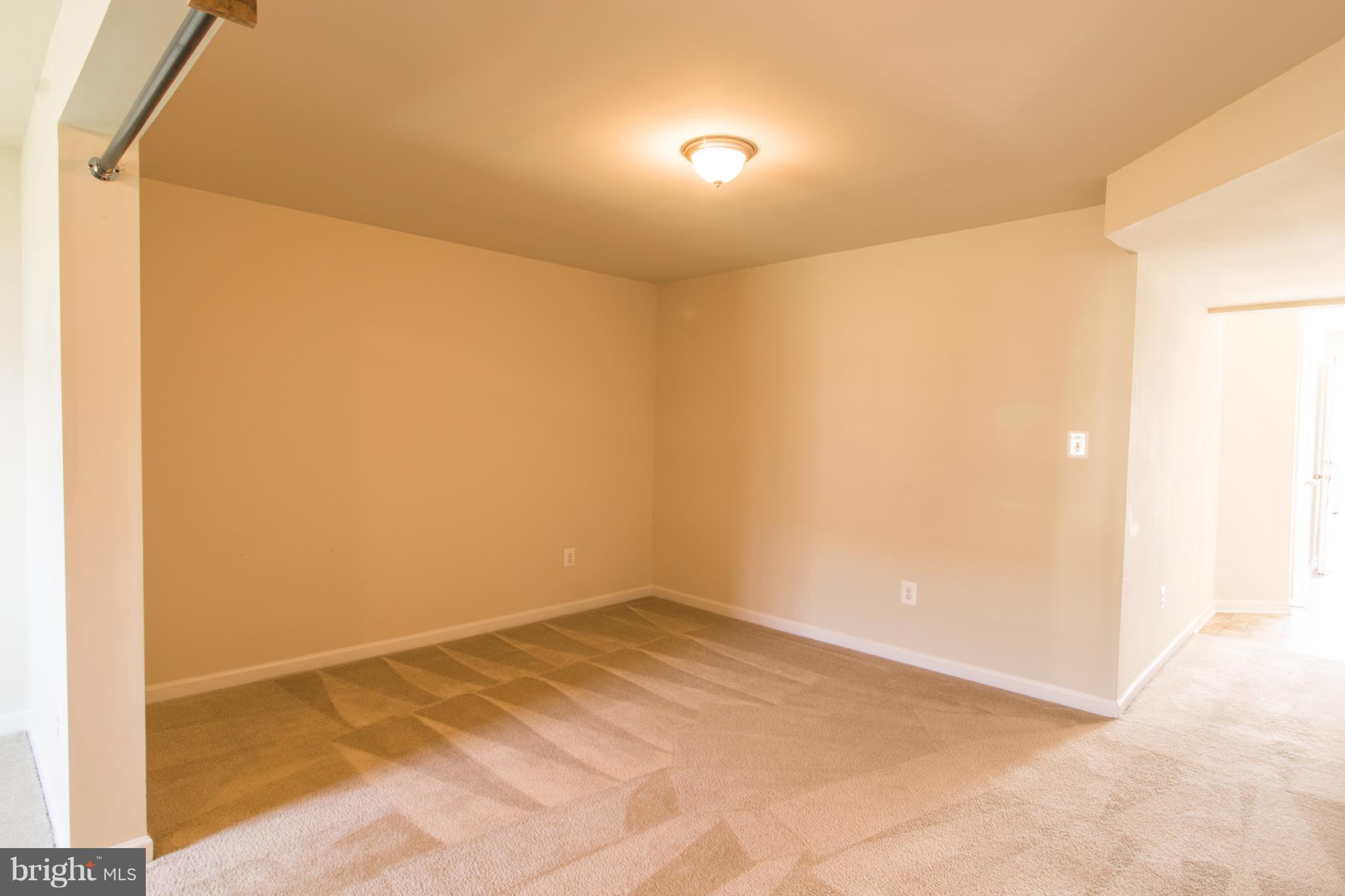 LAKELAND PLACE - Residential