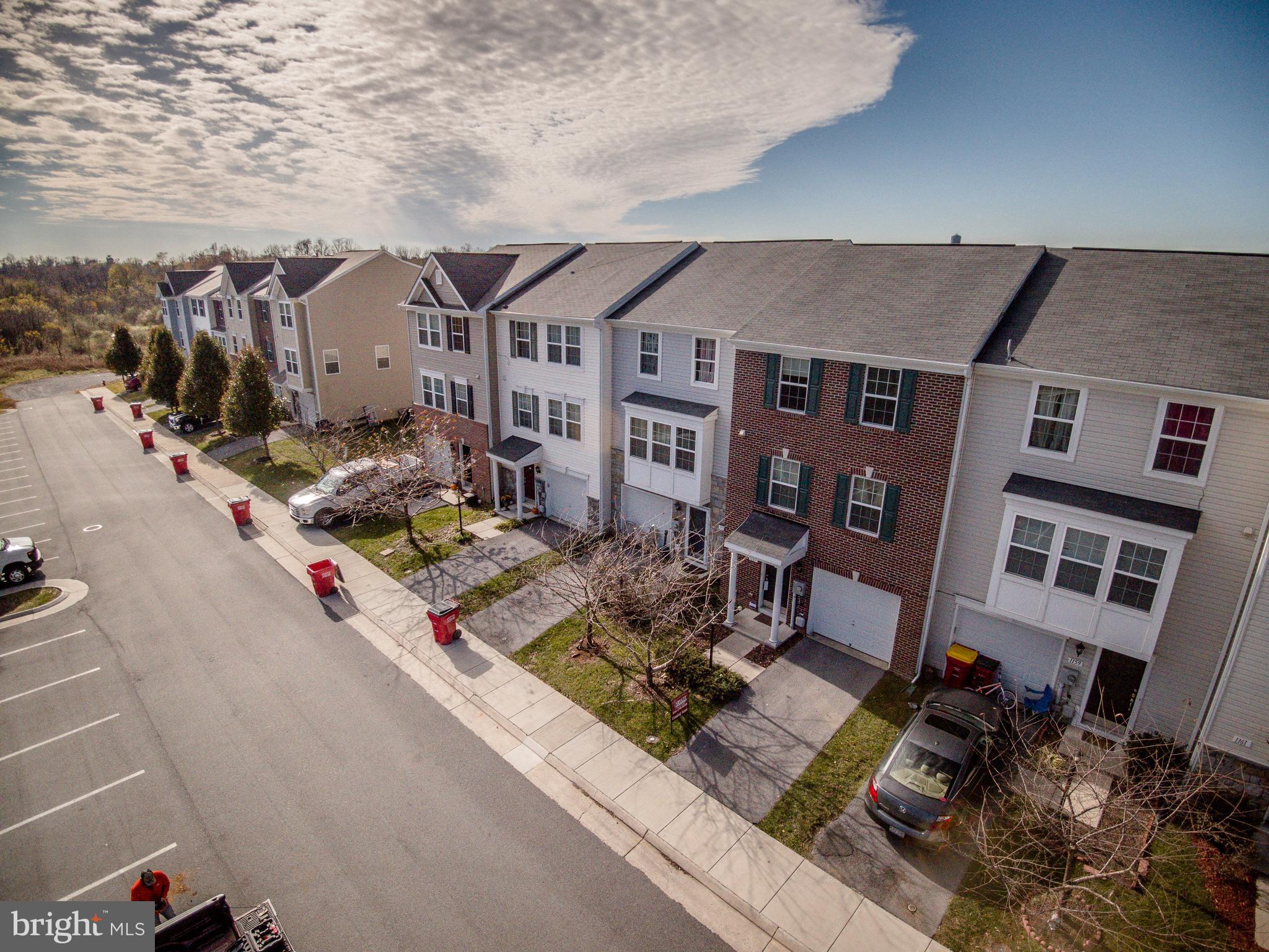 LAKELAND PLACE - Residential