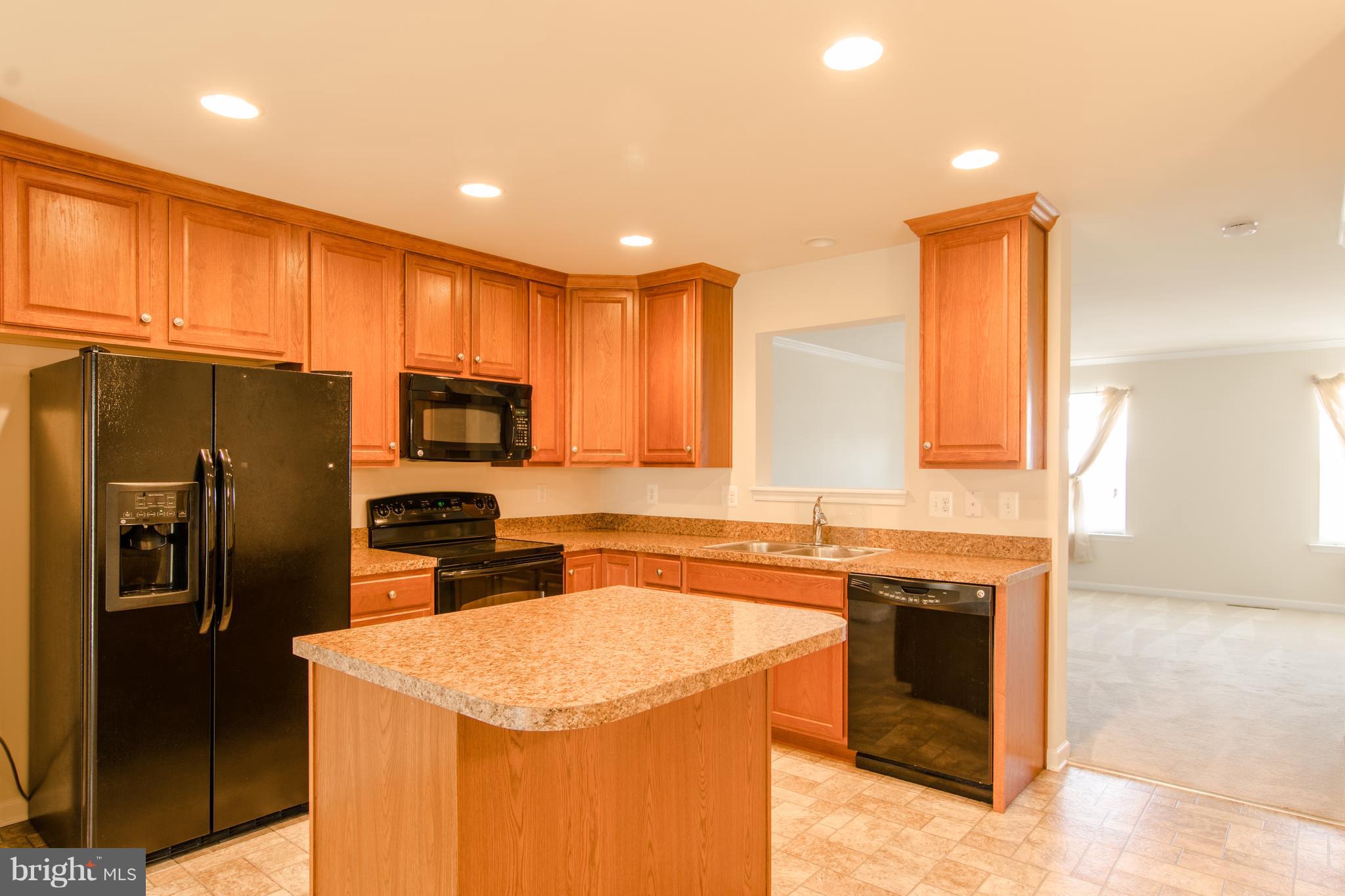 LAKELAND PLACE - Residential