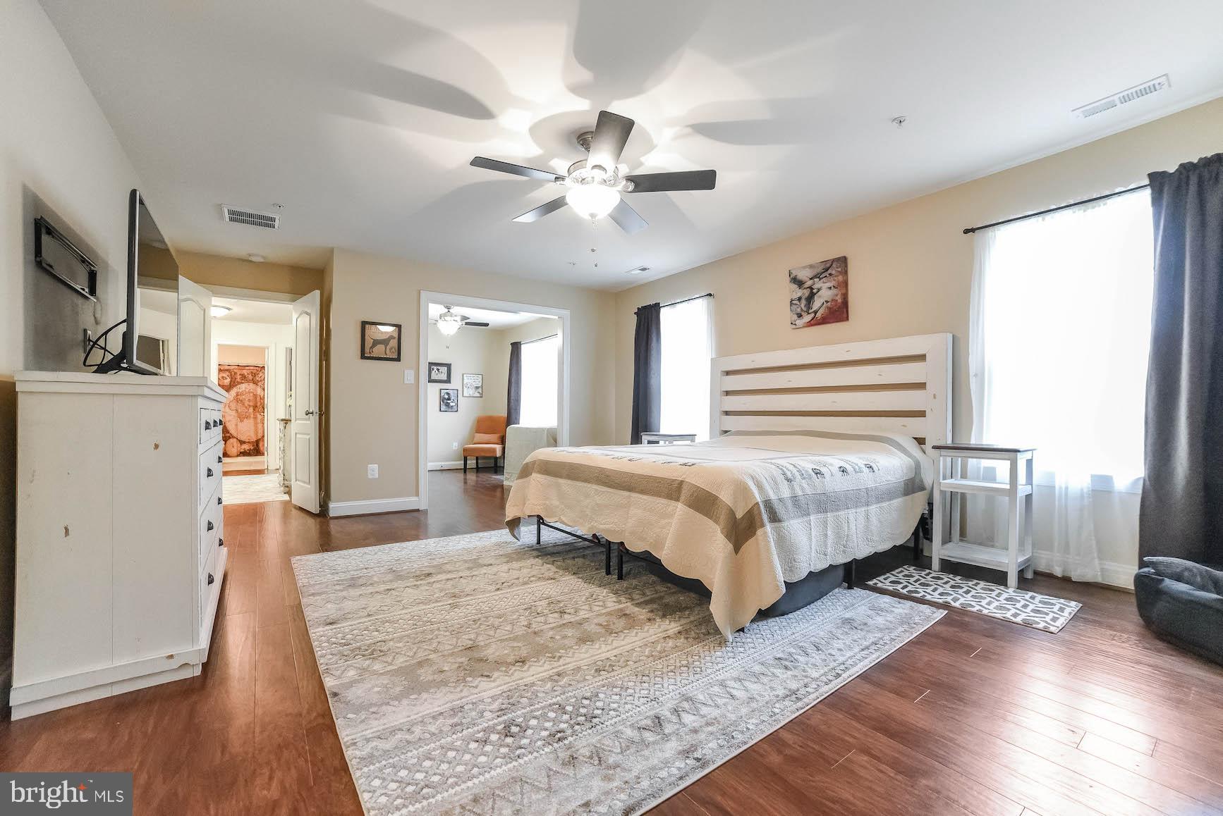 PEMBROOKE - Residential