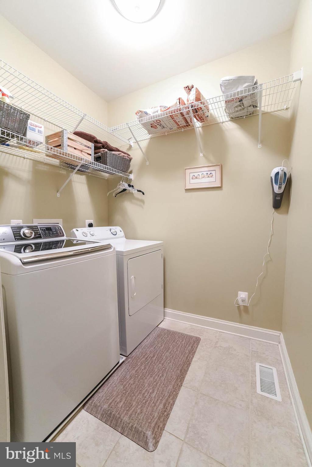 PEMBROOKE - Residential