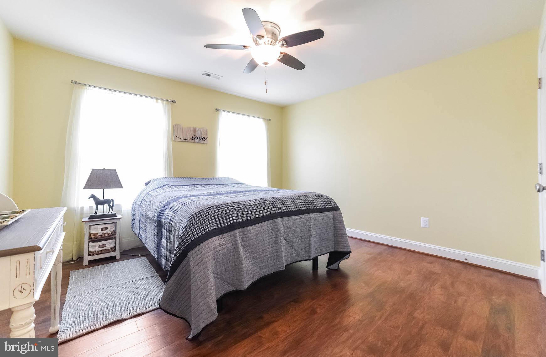 PEMBROOKE - Residential