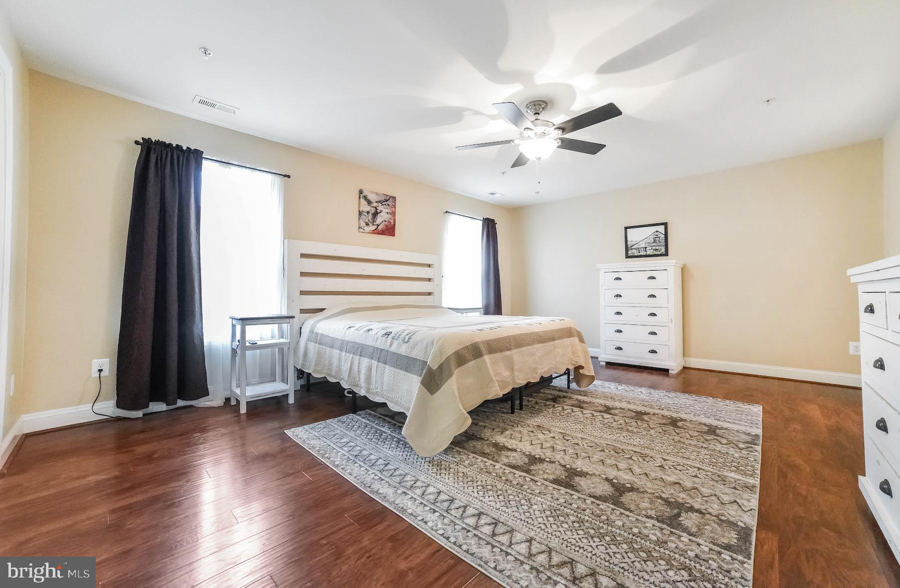 PEMBROOKE - Residential