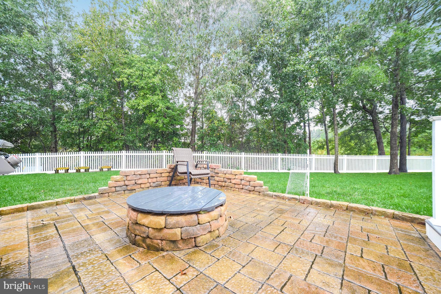 PEMBROOKE - Residential